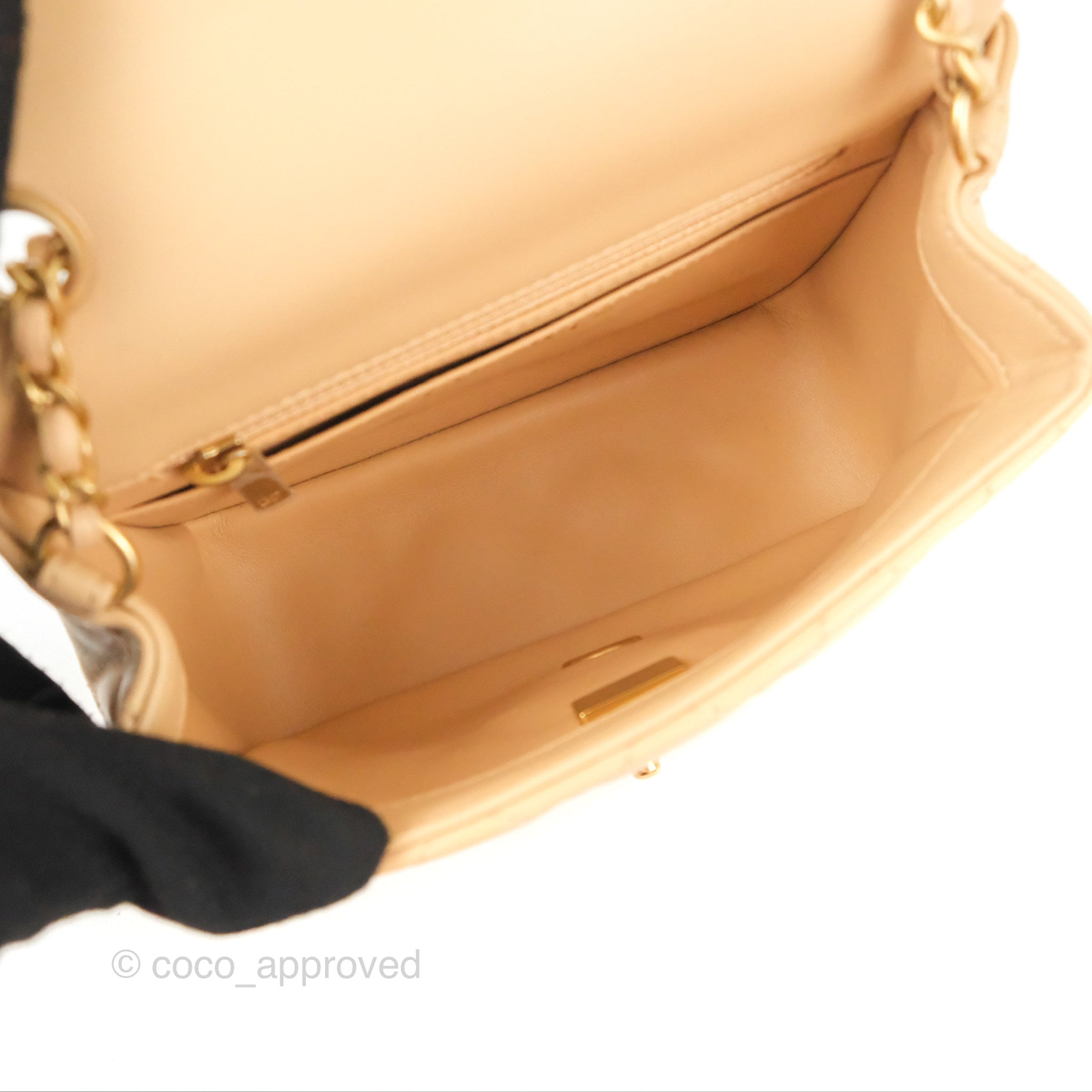 Sold at Auction: Louis Vuitton - Bag Charm Chain - Boyfriend ID V