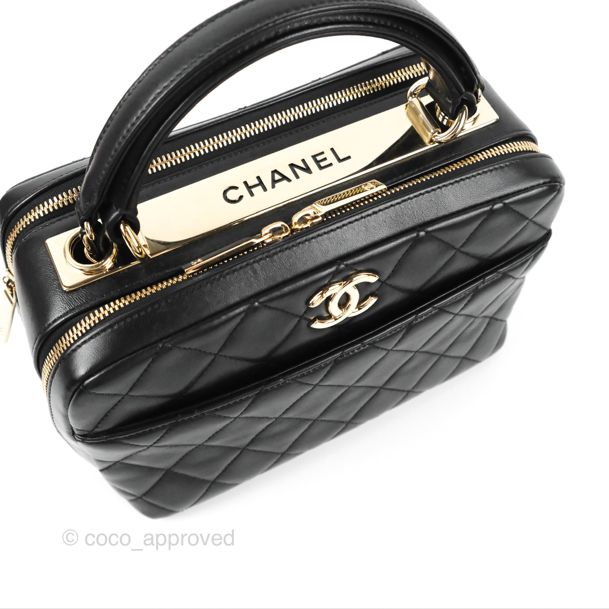 Chanel 2019 Medium Chevron Trendy CC bowling bag in Navy Blue with