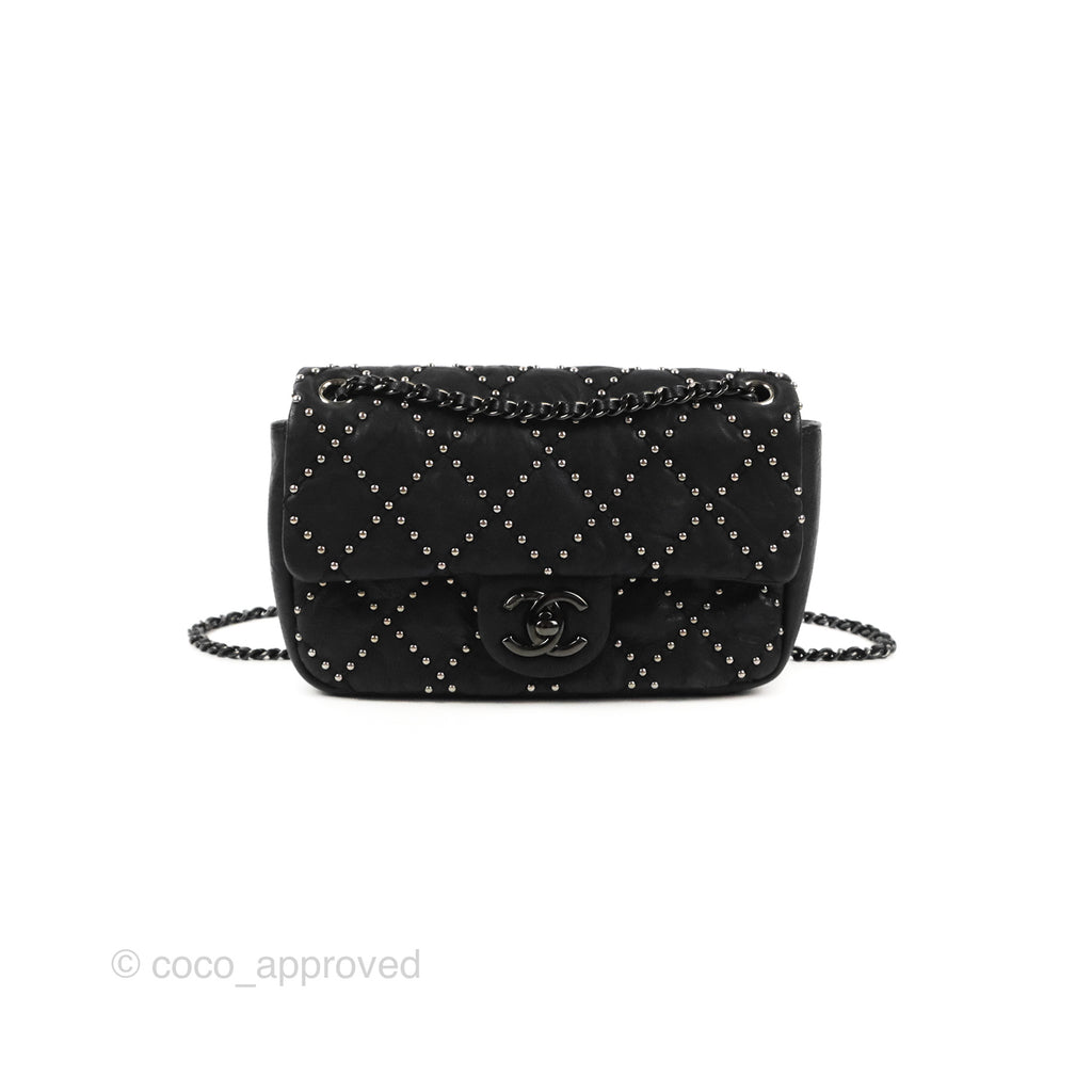 chanel black leather crossbody handbag