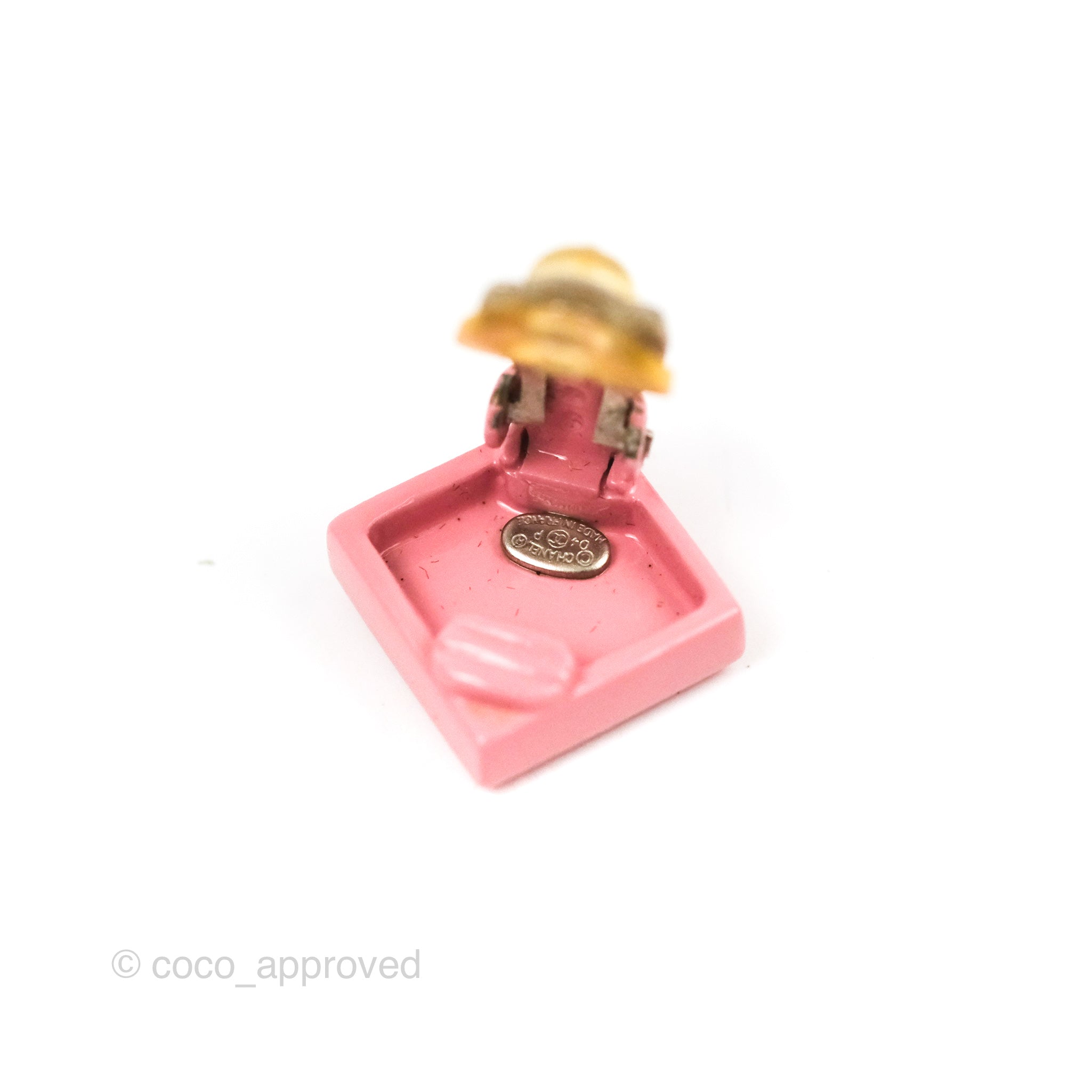 Chanel Vintage CC Pink Square Ear Clips Silver Tone 04P – Coco Approved  Studio