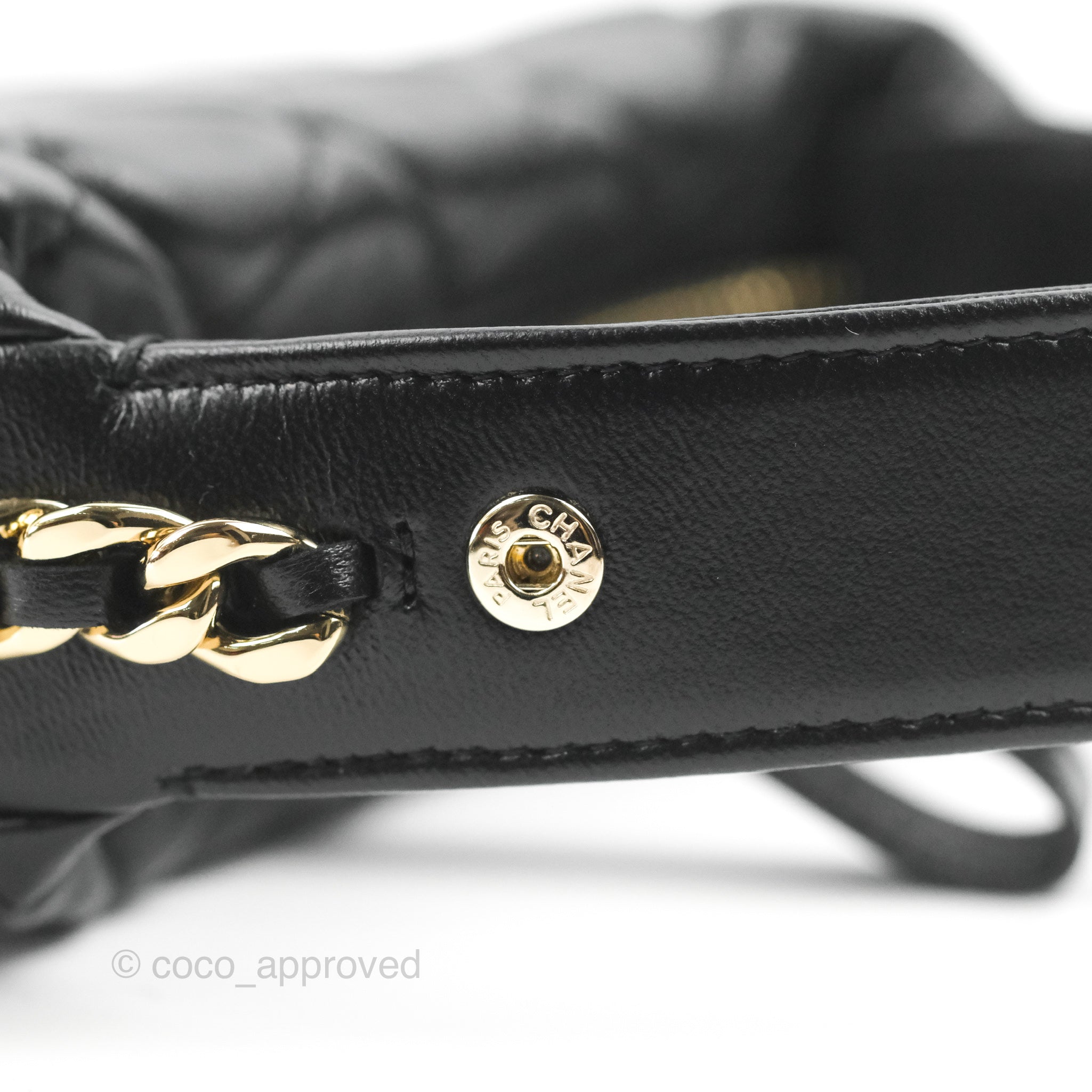 Chanel handbag - Joli Closet