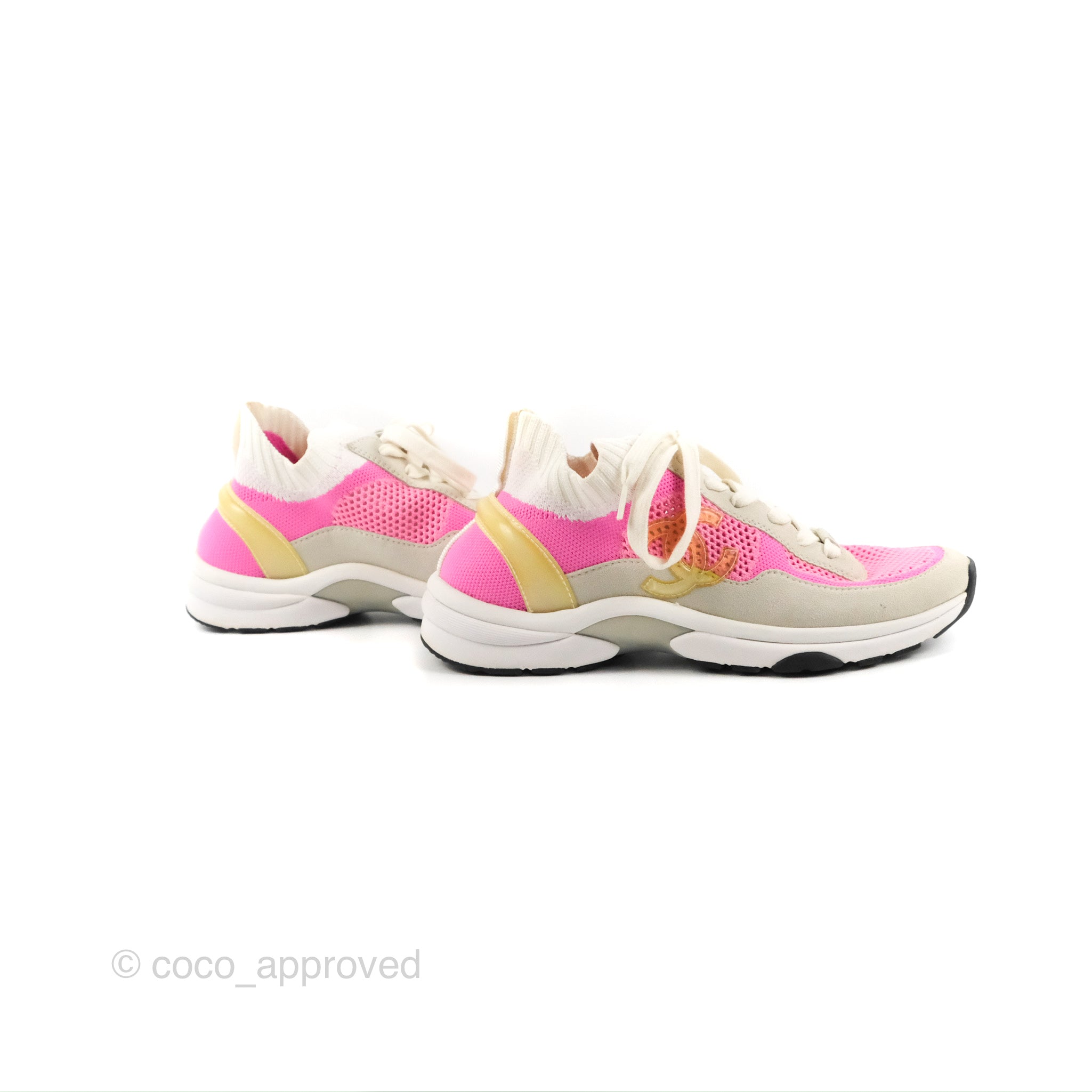 Chanel Low Top CC Trainers White Pink Sneakers Size 37.5 – Coco Approved  Studio