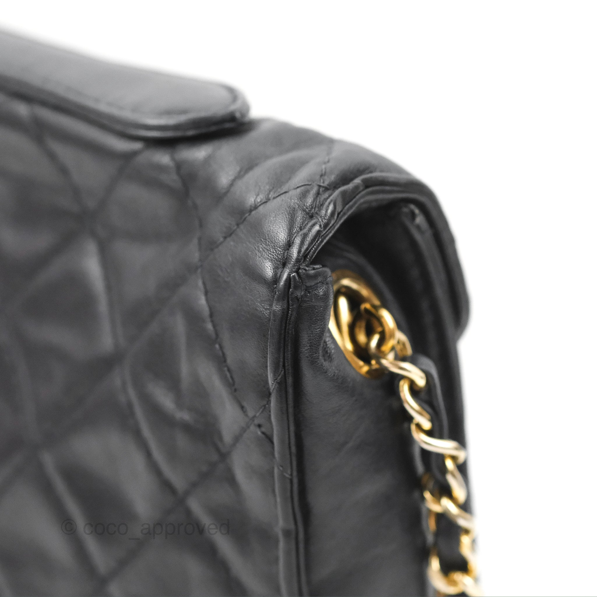 Chanel Vintage Midnight Blue Lambskin Pochette Chain Shoulder Bag – Coco  Approved Studio