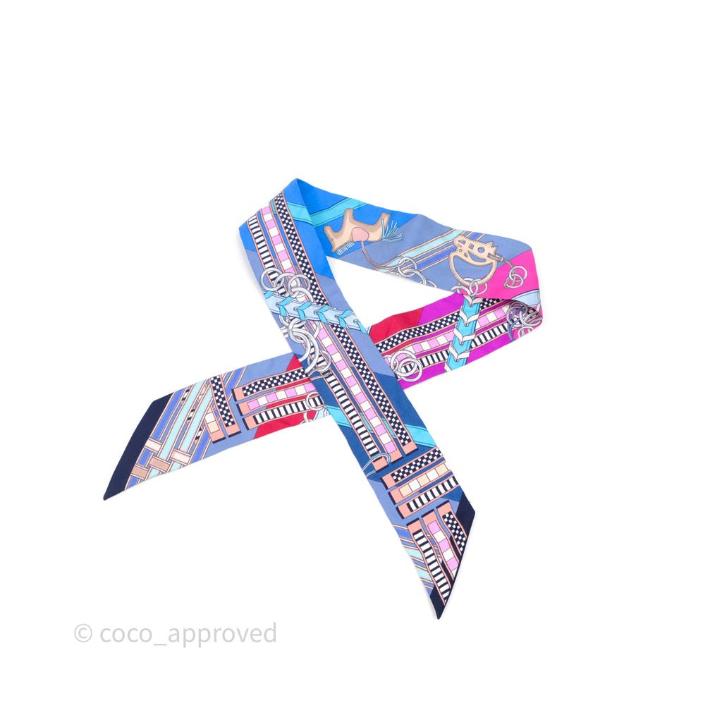 Hermès Brides et Gris-Gris Silk Twilly