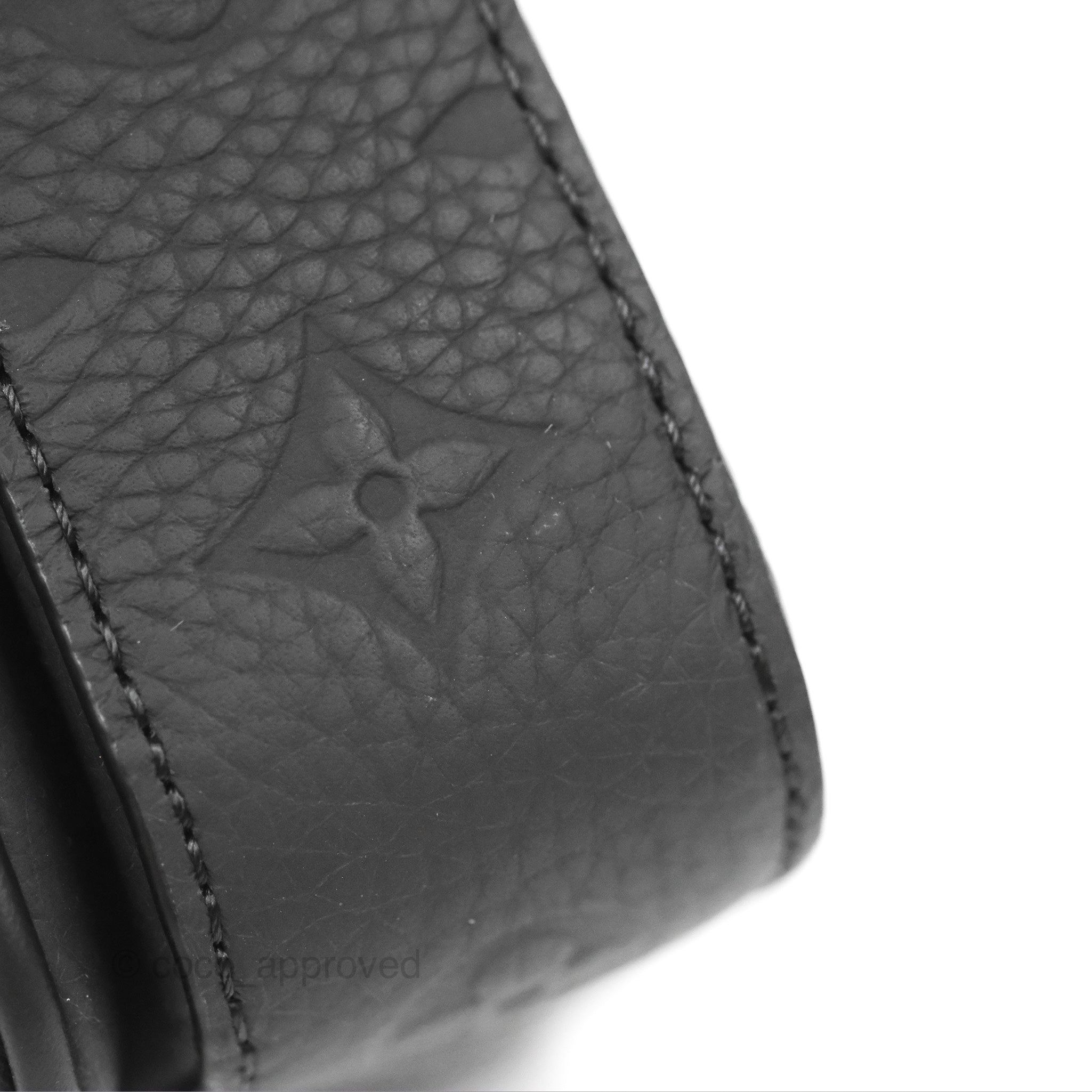 Louis Vuitton - S-Lock Vertical Wearable Wallet - Leather - Black - Men - Luxury
