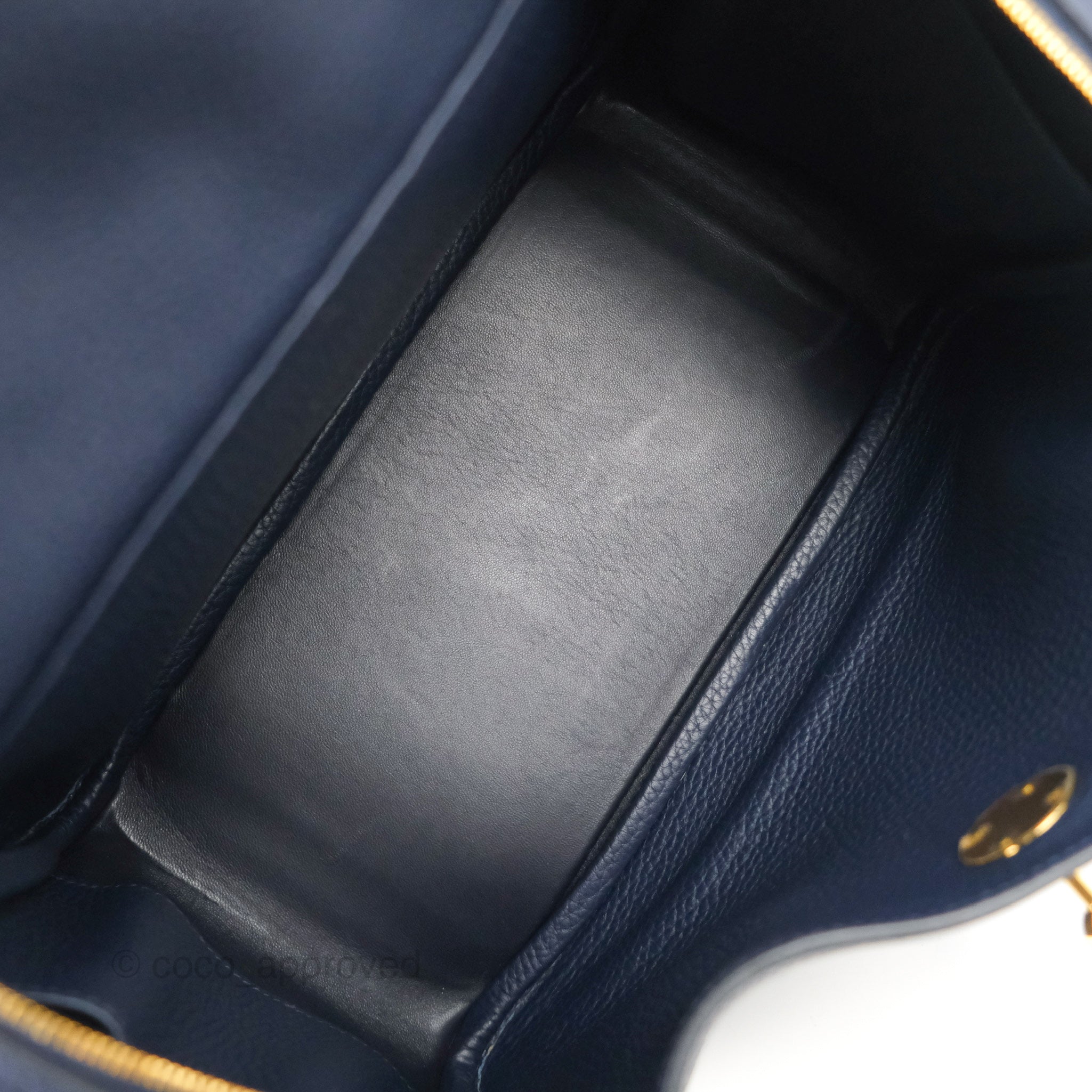 Hermès Lindy 26 Bleu Nuit Taurillon Clemence Gold Hardware GHW