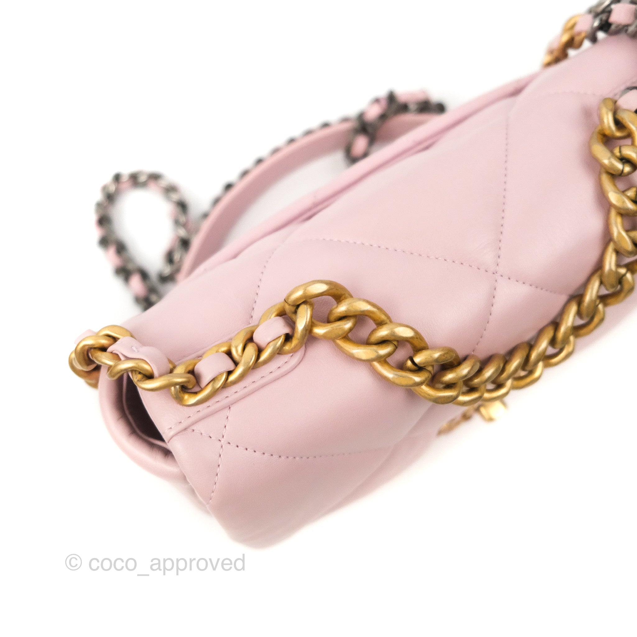 Chanel 19 Rose Clair Small