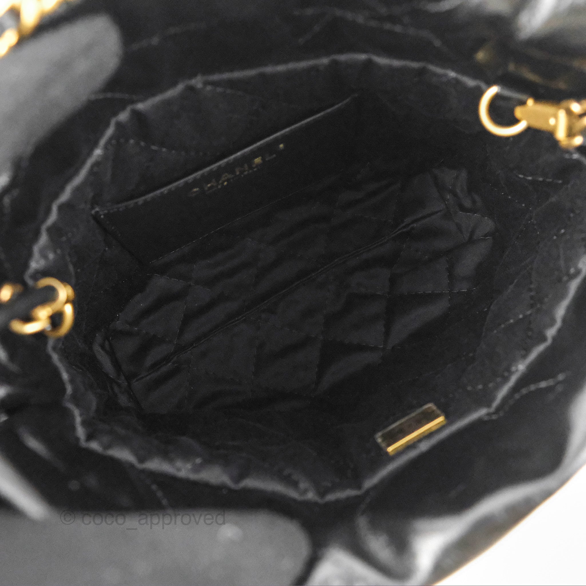 Chanel 22 Handbag Mini 23S Shiny Crumpled Calfskin Black with Pearl Chain  in Shiny Crumpled Calfskin with Gold-Tone - JP
