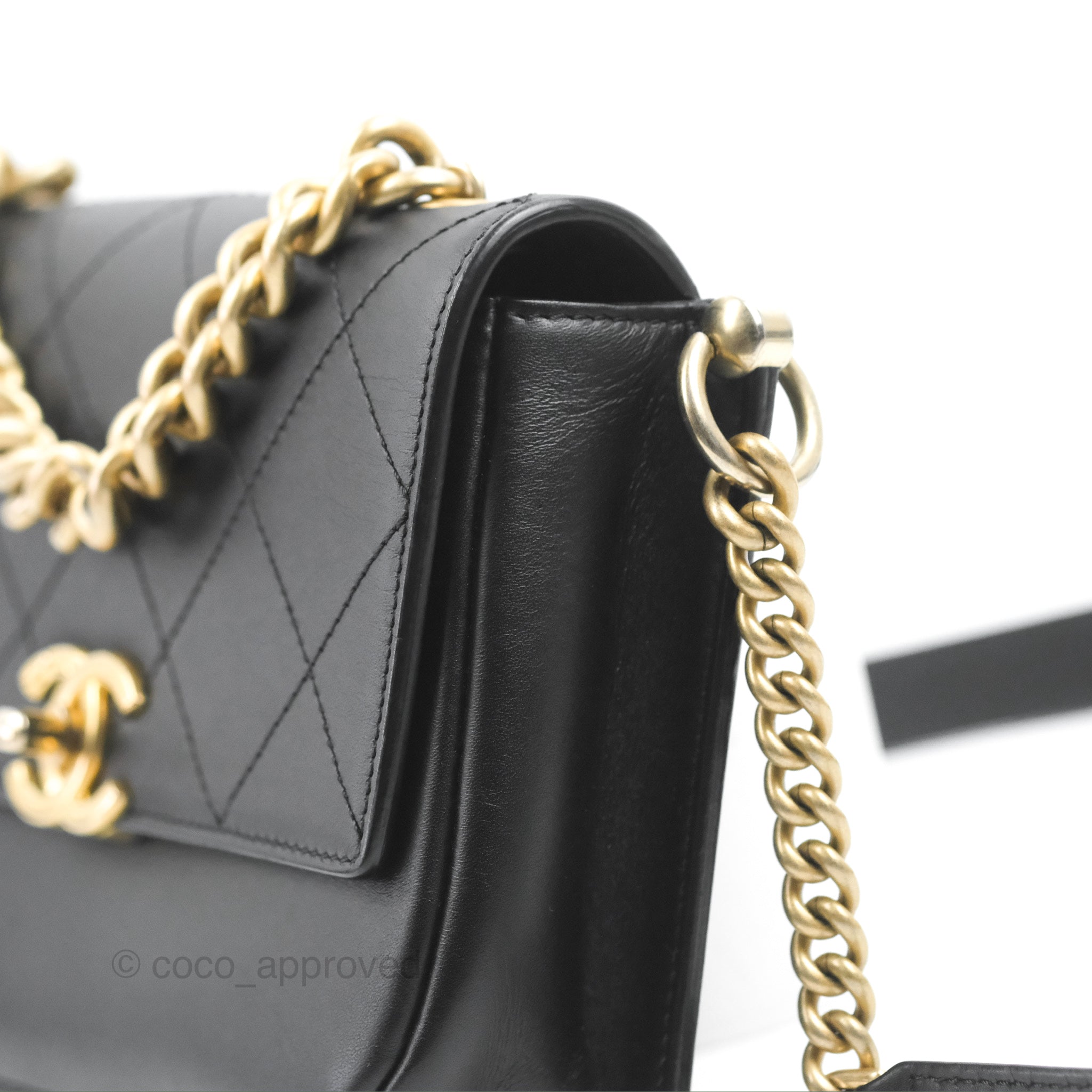Chain Handle Flap Bag Lambskin Caviar Black GHW