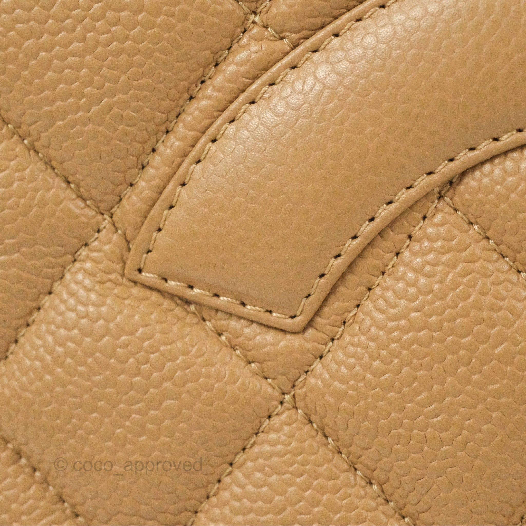 Chanel Shopping Tote Rattan / Caviar Beige