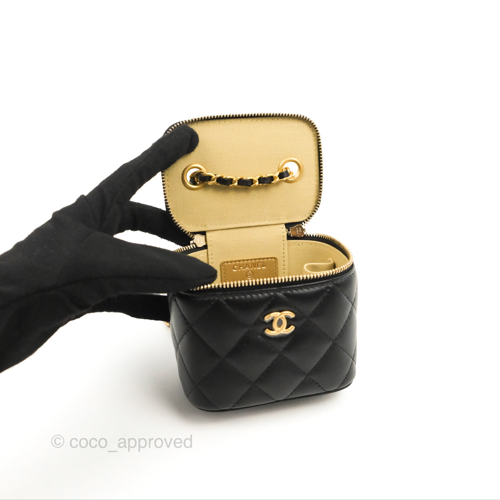 NWT! 🖤22C CHANEL Black Pearl Crush 🖤 Mini Square Vanity Gold HW