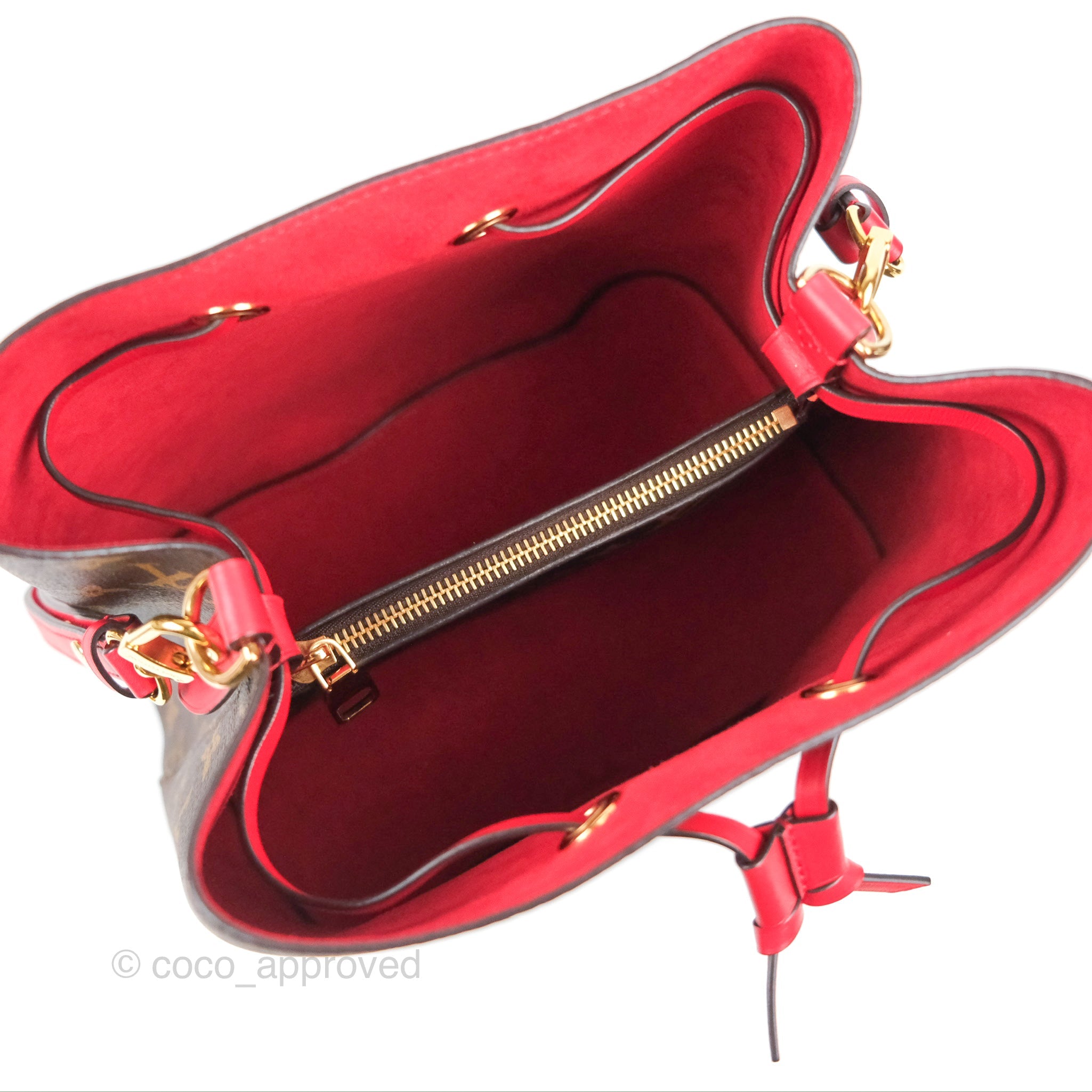 black louis vuitton purse with red inside