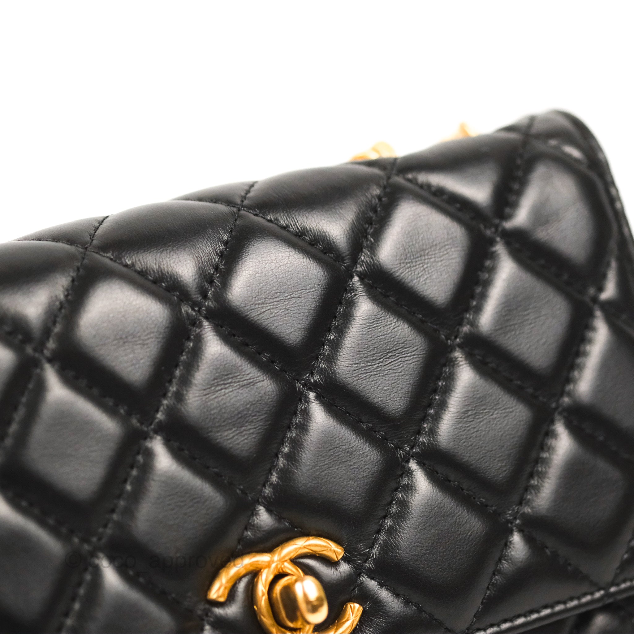 CHANEL 22K Dark Beige Caviar Twirling CC Wallet On Chain Gold Hardware –  AYAINLOVE CURATED LUXURIES