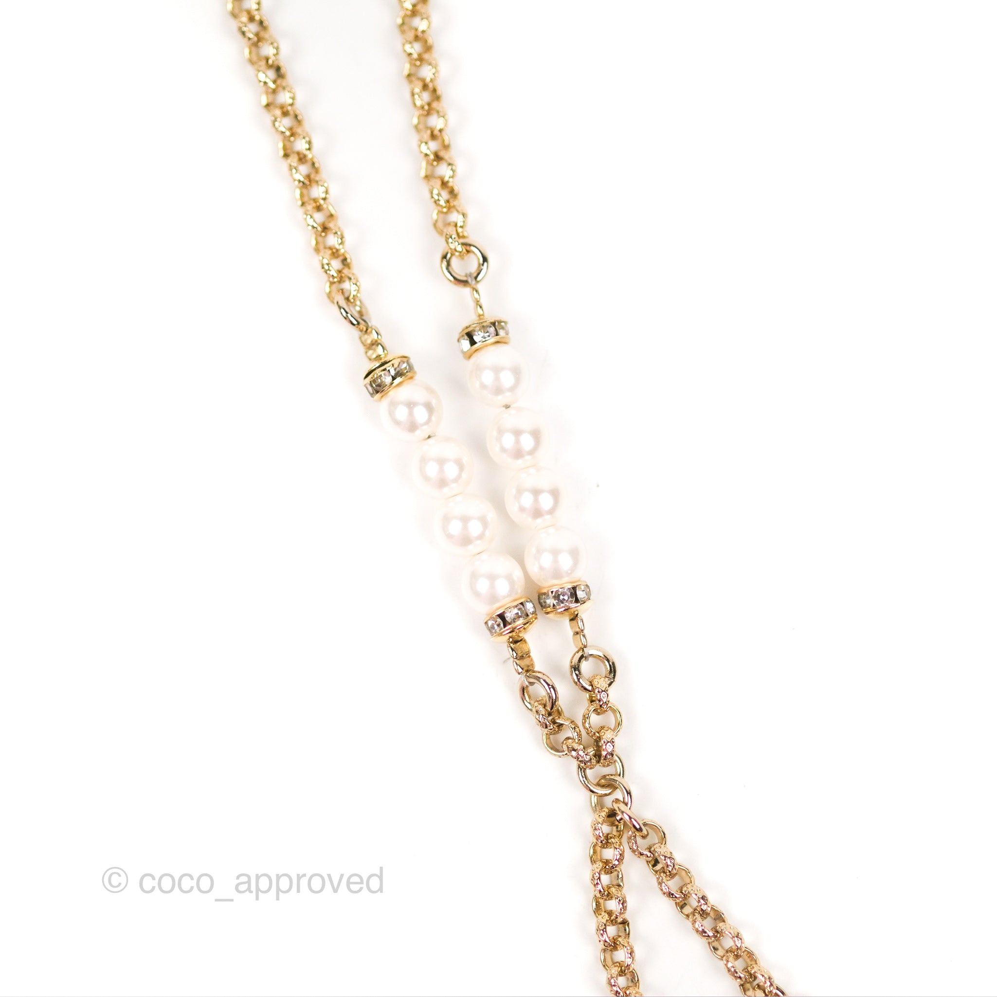 Sold at Auction: Vntg CHANEL Pearl & CC Logo Long Chain Necklace