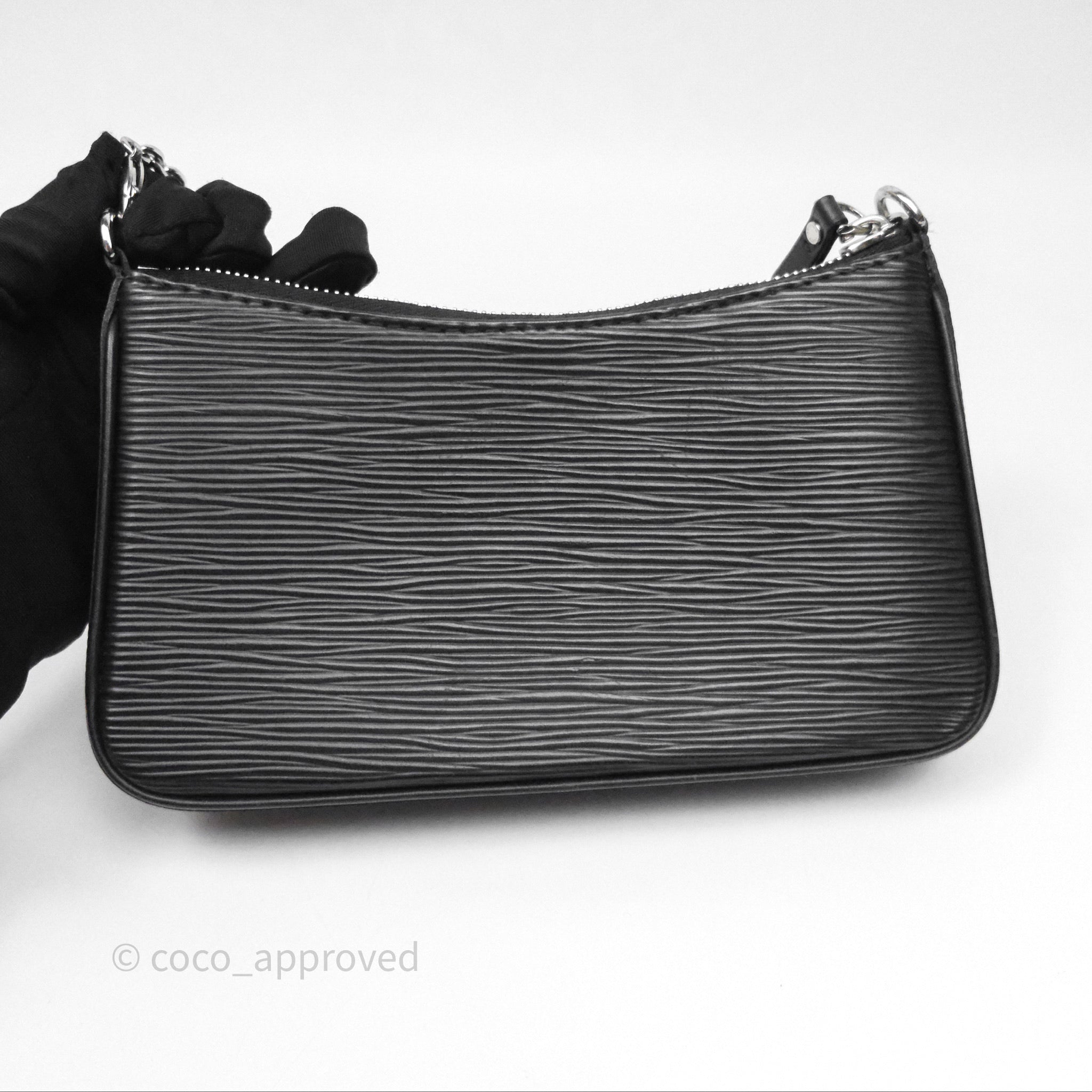 Louis Vuitton Epi Easy Pouch On Strap Black – Coco Approved