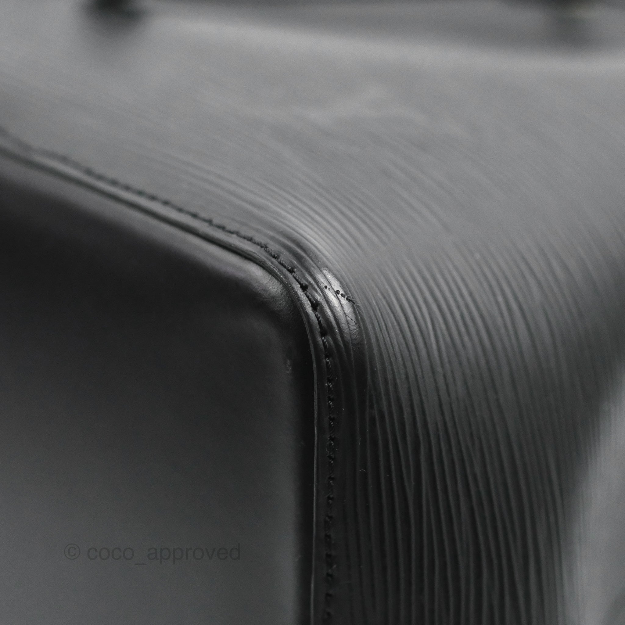Louis Vuitton Neonoe MM Black Epi – Coco Approved Studio