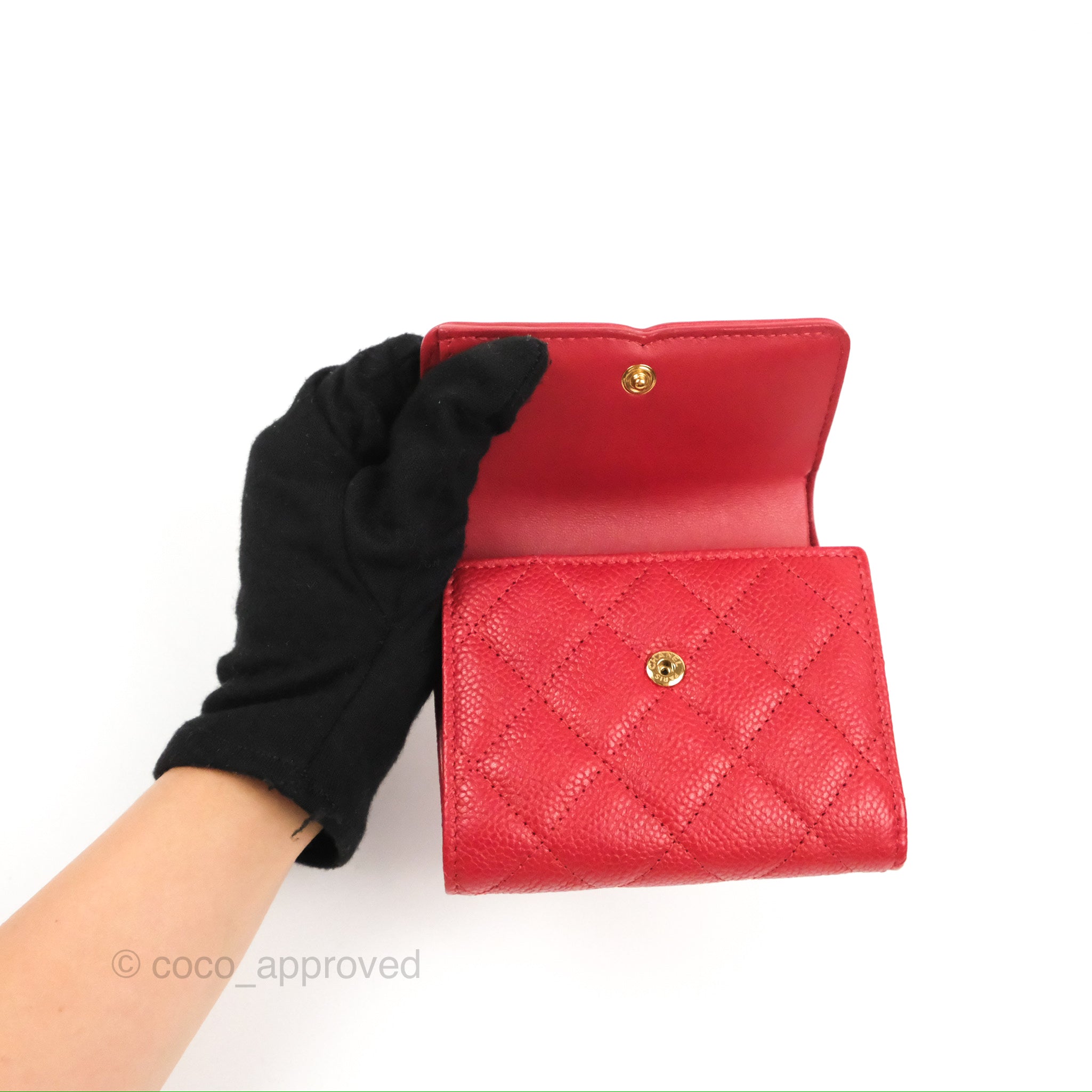 Chanel CC Filigree Short Flap Wallet Red Caviar Gold Hardware