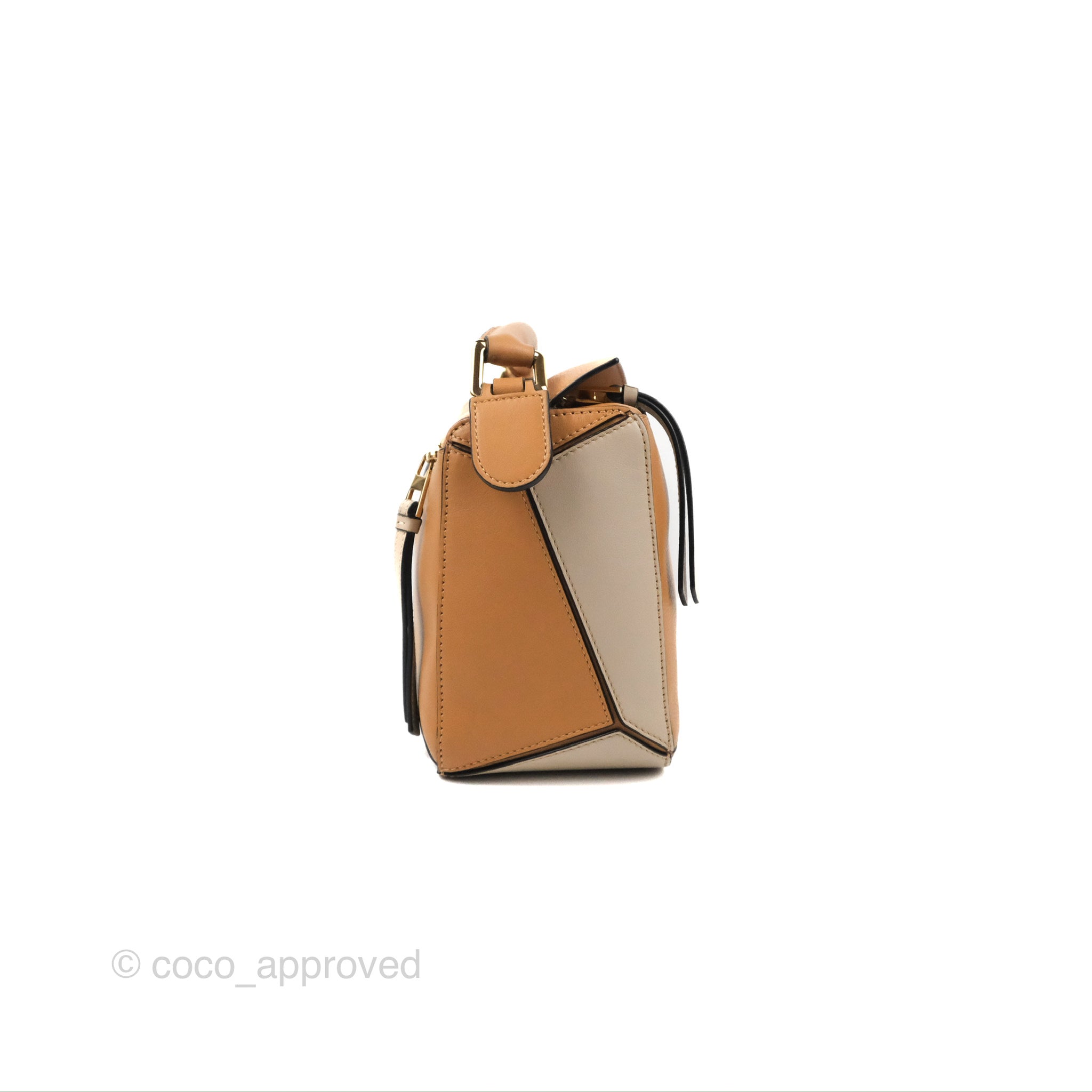 【関税送料込】Loewe Puzzle Small Bag Dune And Warm Desert Loewe Dune & Warm Desert Calfskin Small Puzzle Bag | myGemma