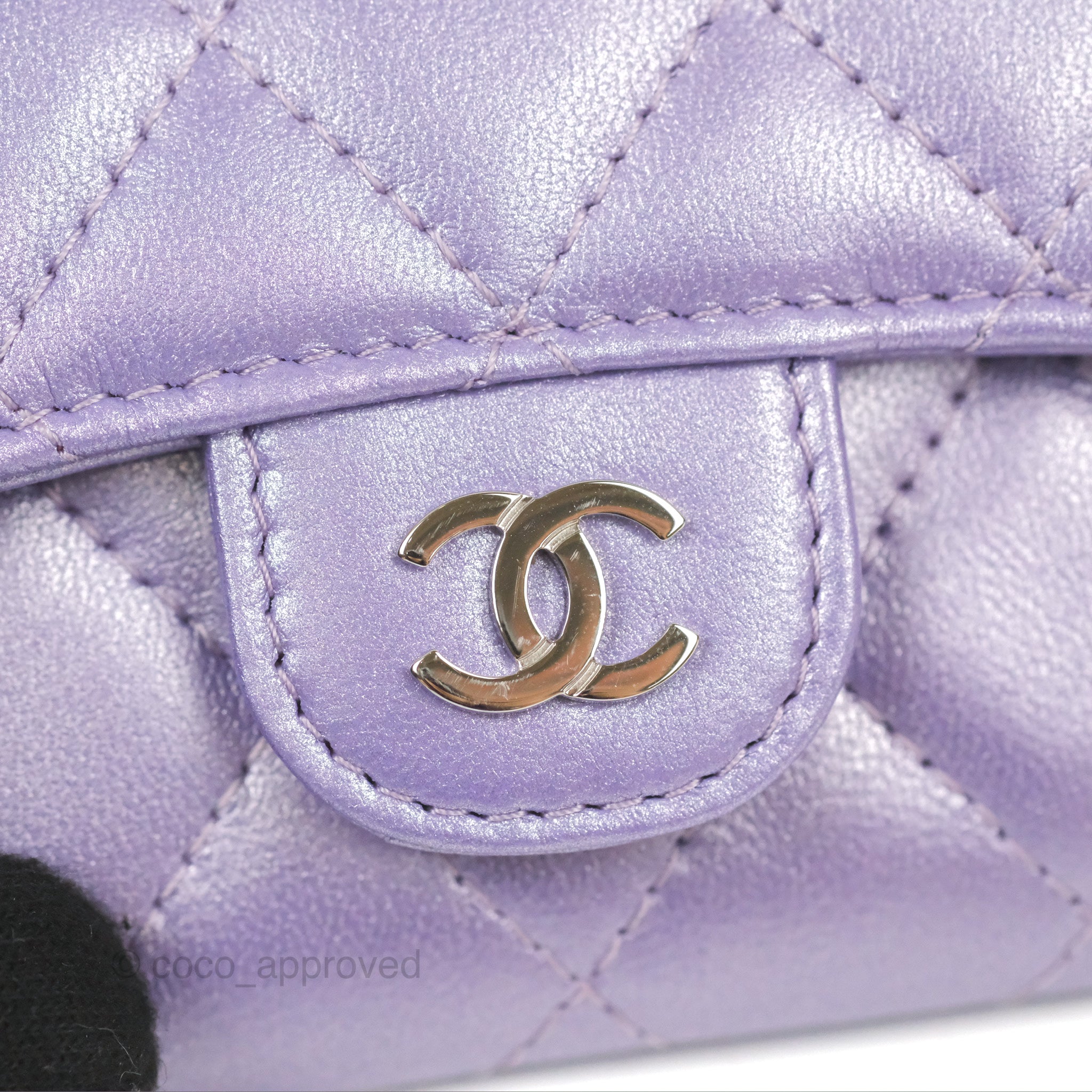 Chanel Classic Flap Card Holder Quilted Iridescent Purple Lambskin Sil –  Coco Approved Studio
