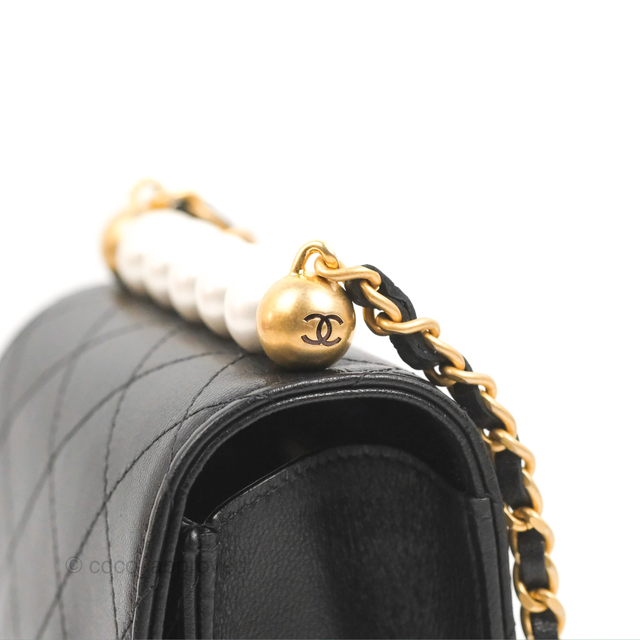 Chanel Mini Chic Pearls Flap Black Goatskin Aged Gold Hardware