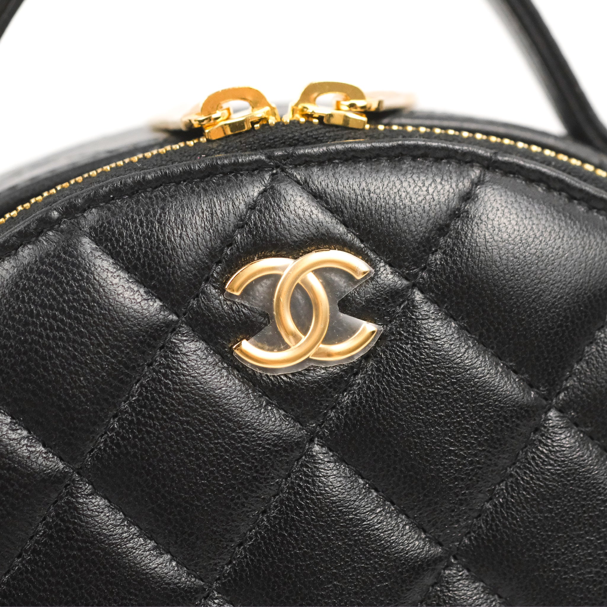 Chanel 23A Black Lambskin Clutch With Chain – LuxuryPromise