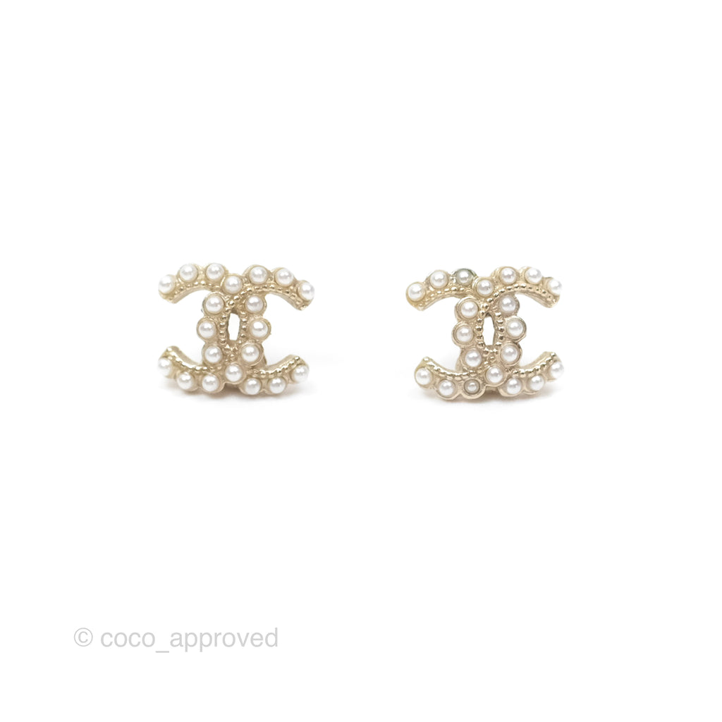 Chanel Pearl CC Earrings Gold Tone 20S