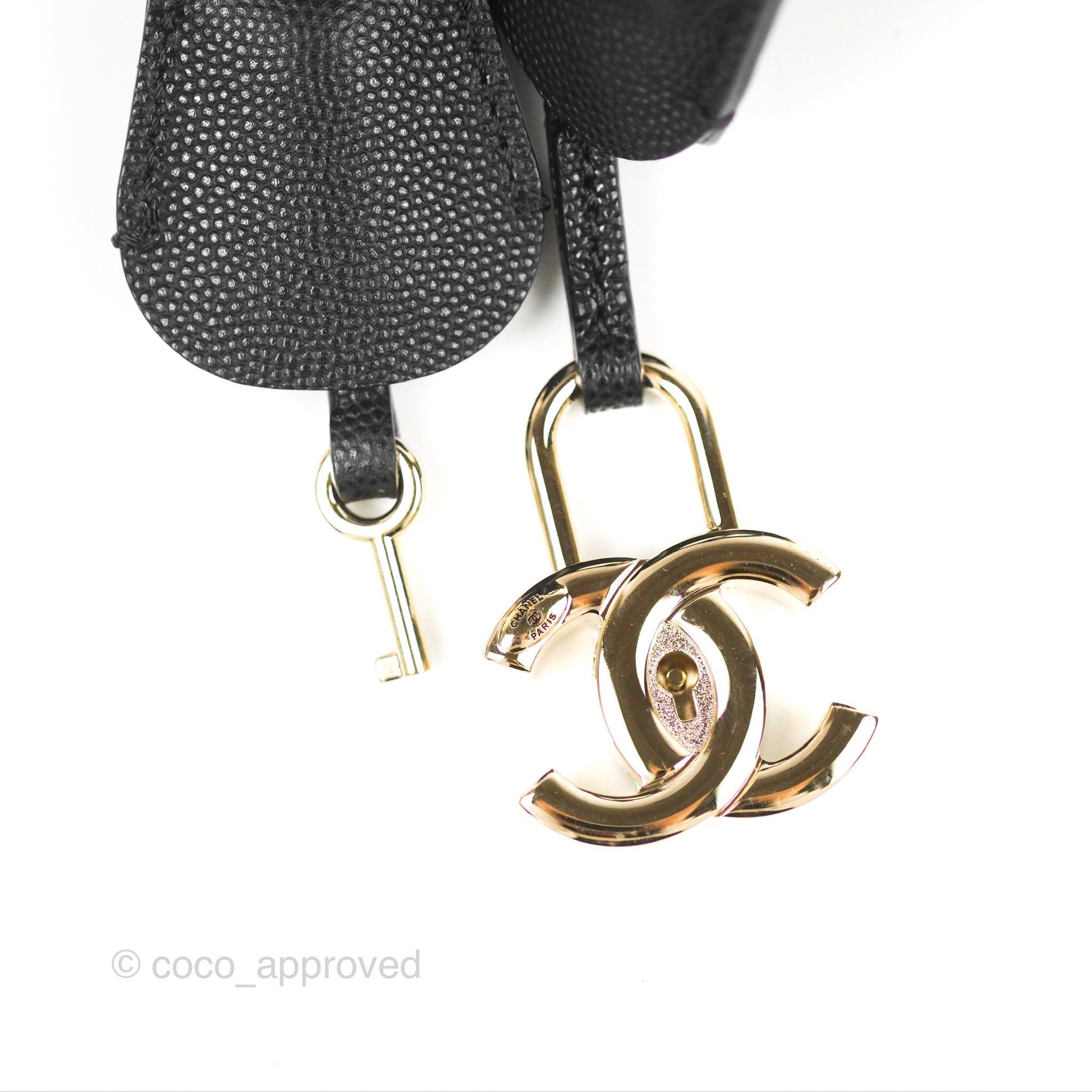 Chanel Quilted Small CC Filigree Vanity Case Black Caviar Gold Hardwar –  Coco Approved Studio
