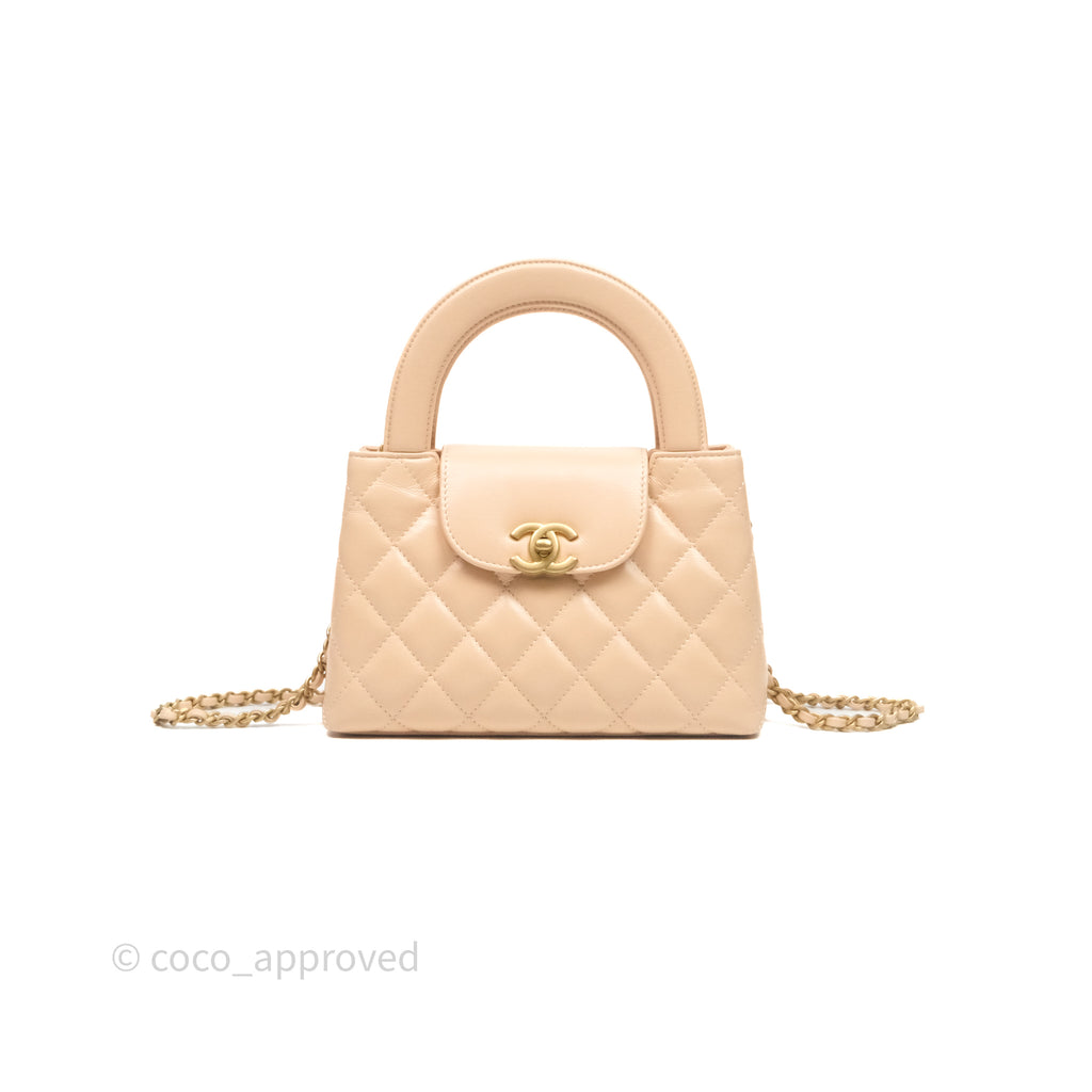 Chanel Kelly Bag Quilted Light Beige Shiny Crumpled Calfskin Aged Gold Hardware