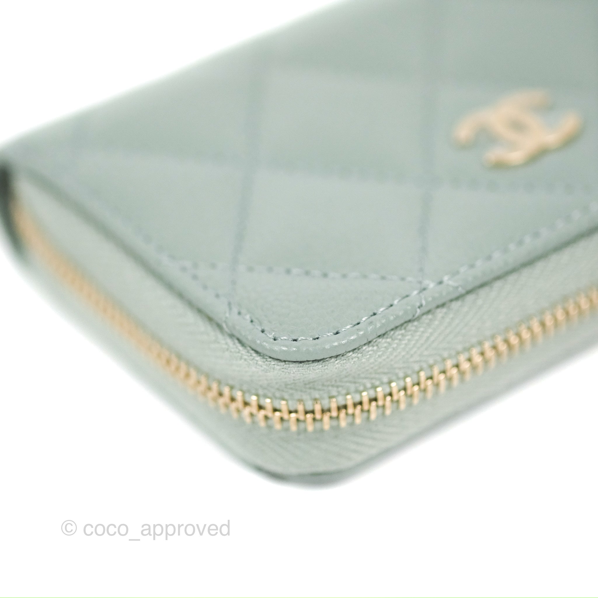 Chanel Classic Quilted Zipped Coin Purse Tiffany Green Caviar Gold Har –  Coco Approved Studio