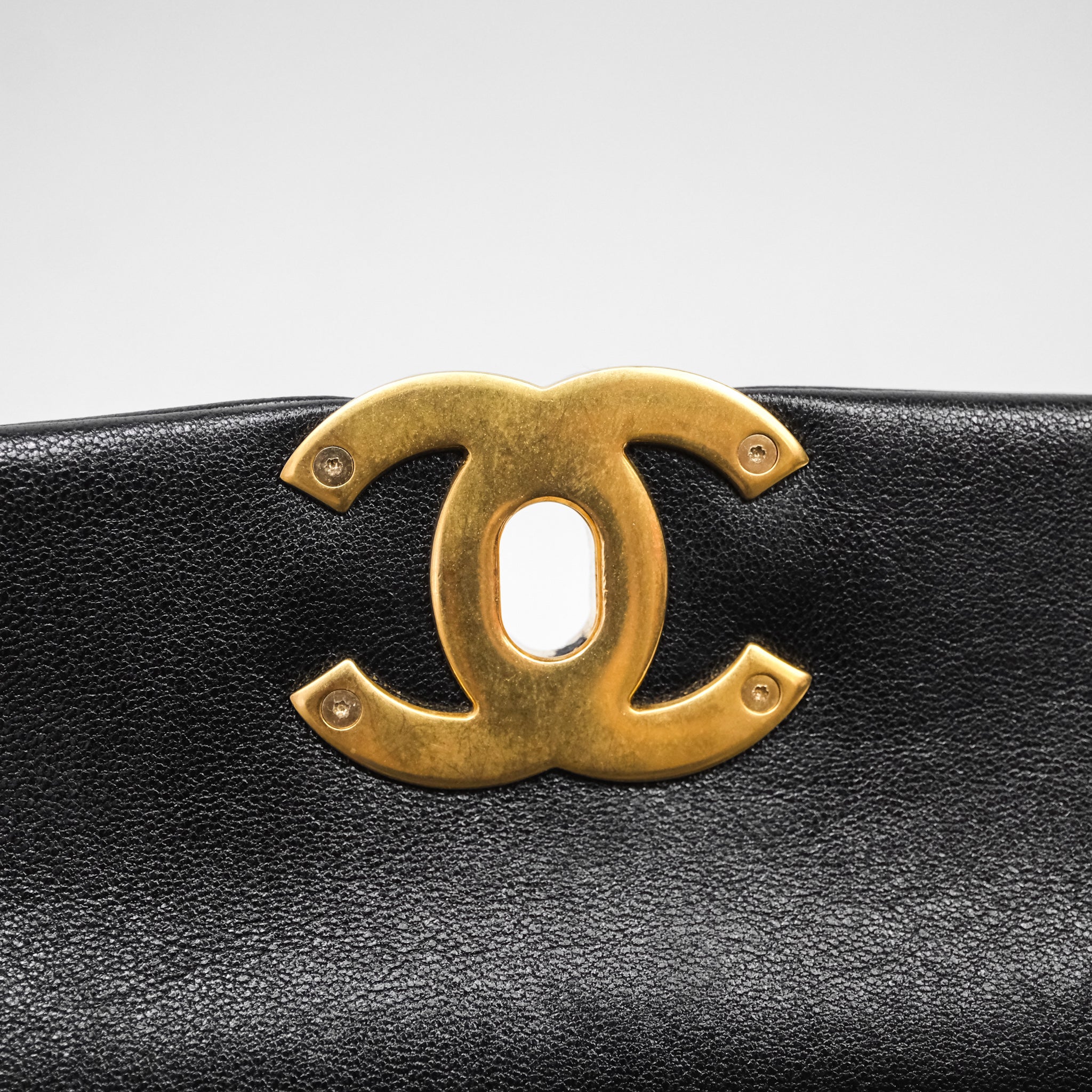 Chanel 19 Medium Black Mixed Hardware – Coco Approved Studio