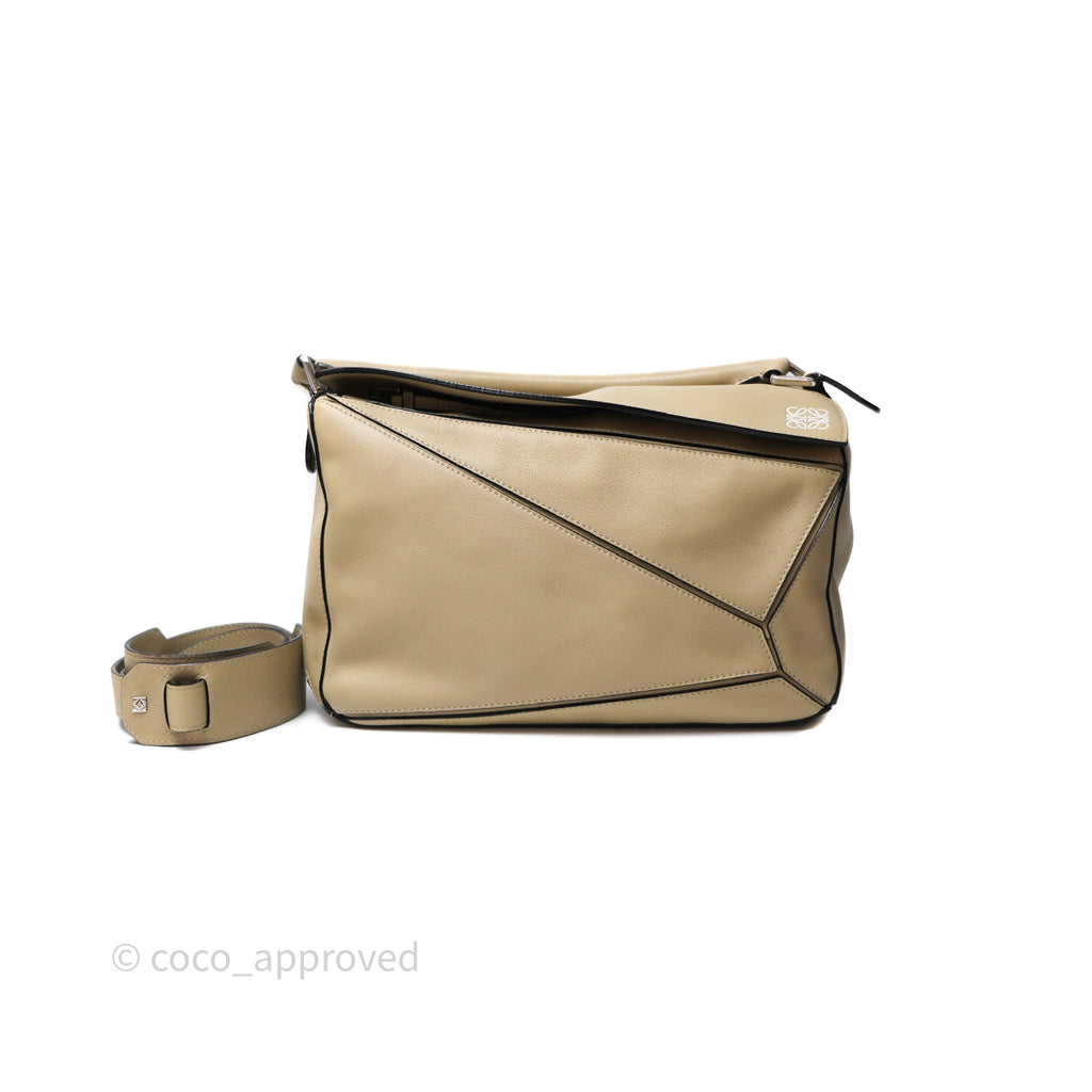 Loewe Medium Puzzle Bag Light Beige Calfskin