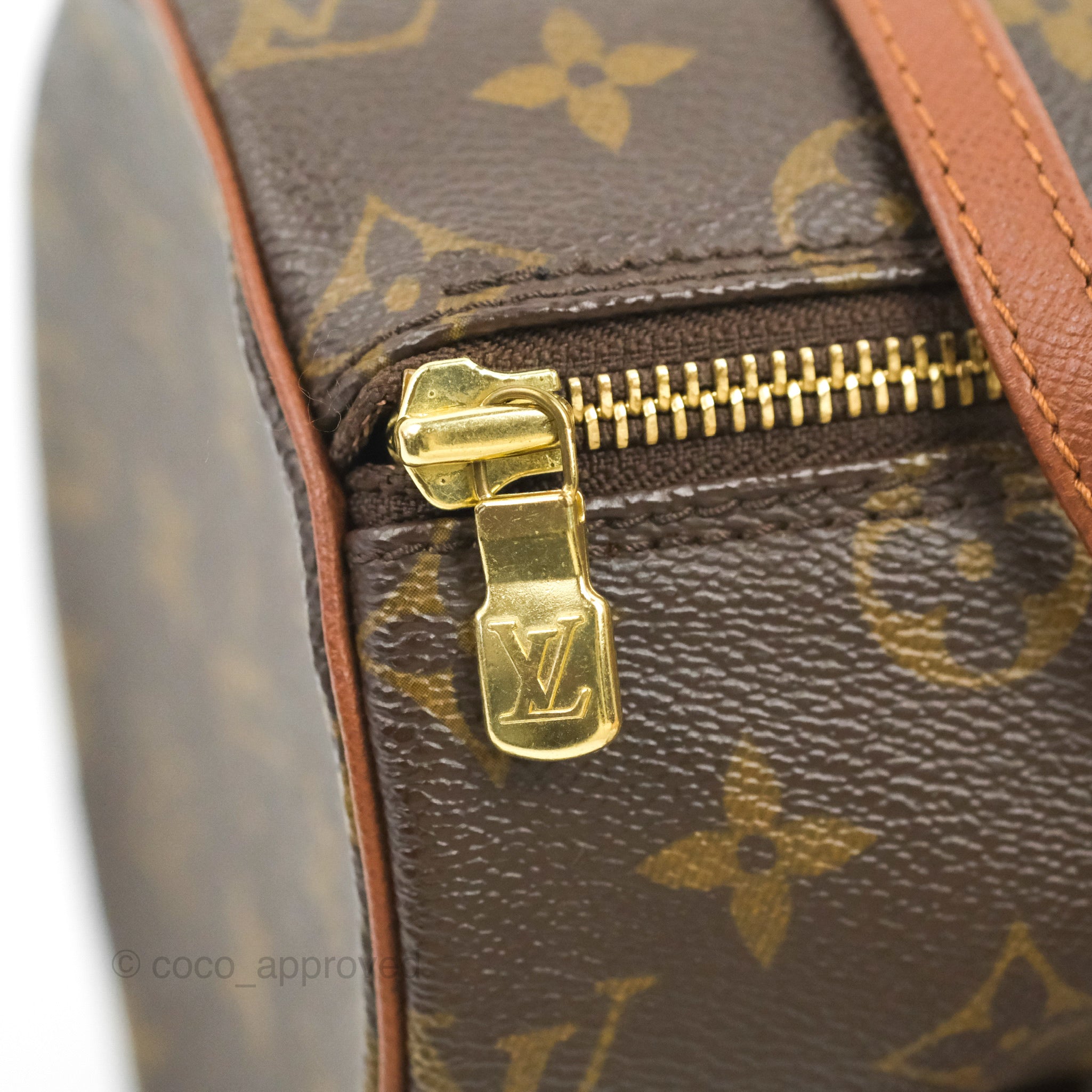 Louis Vuitton Monogram Papillon 26 Barrel Bag Leather ref.307848 - Joli  Closet