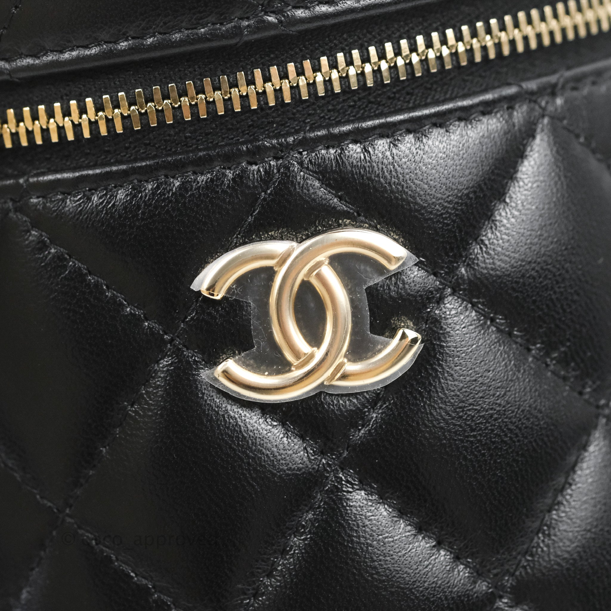Chanel 22S Mini Vanity Top Handle Case Black Shiny Lambskin