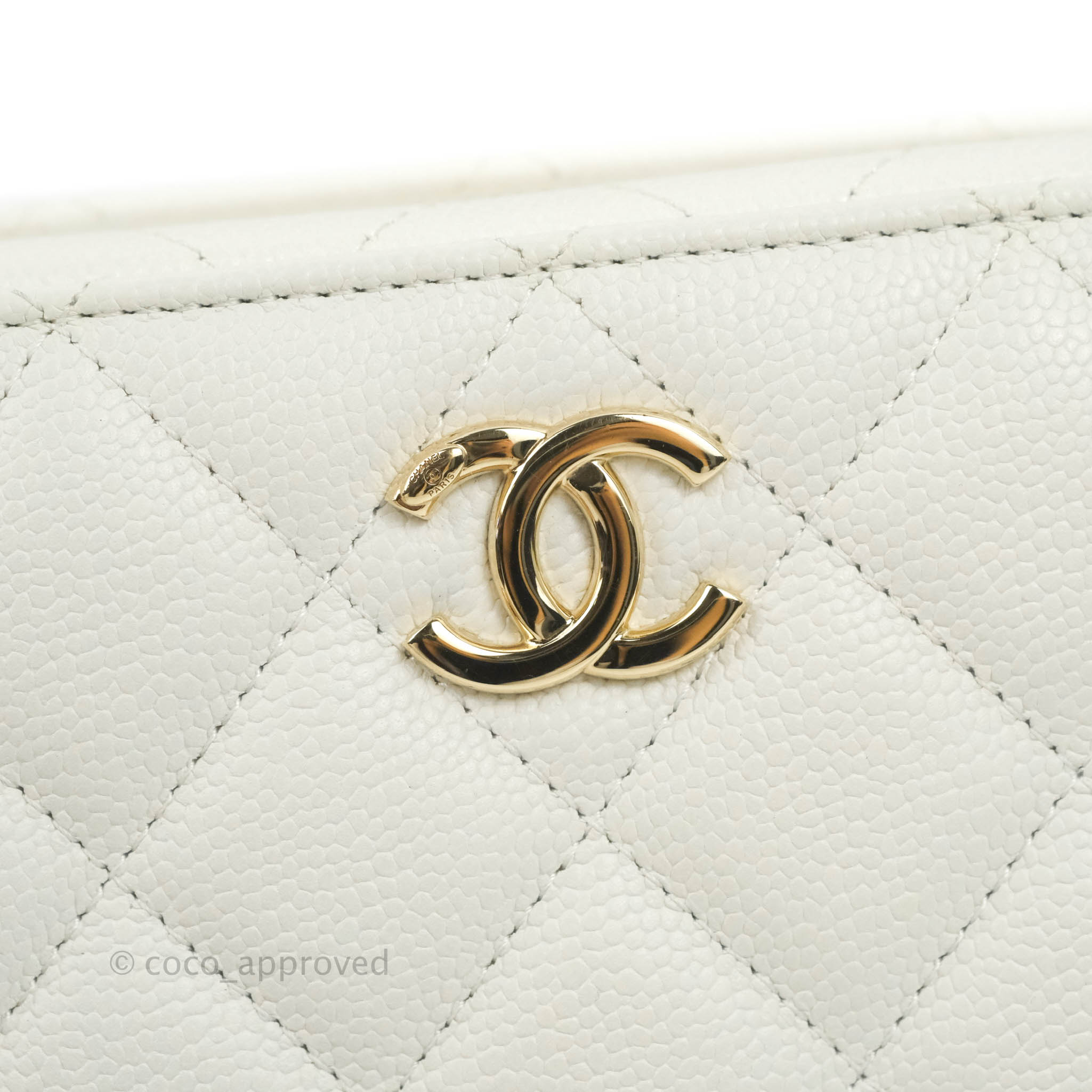 Chanel Quilted Top Handle Vanity White Caviar Gold Hardware – Coco Approved  Studio