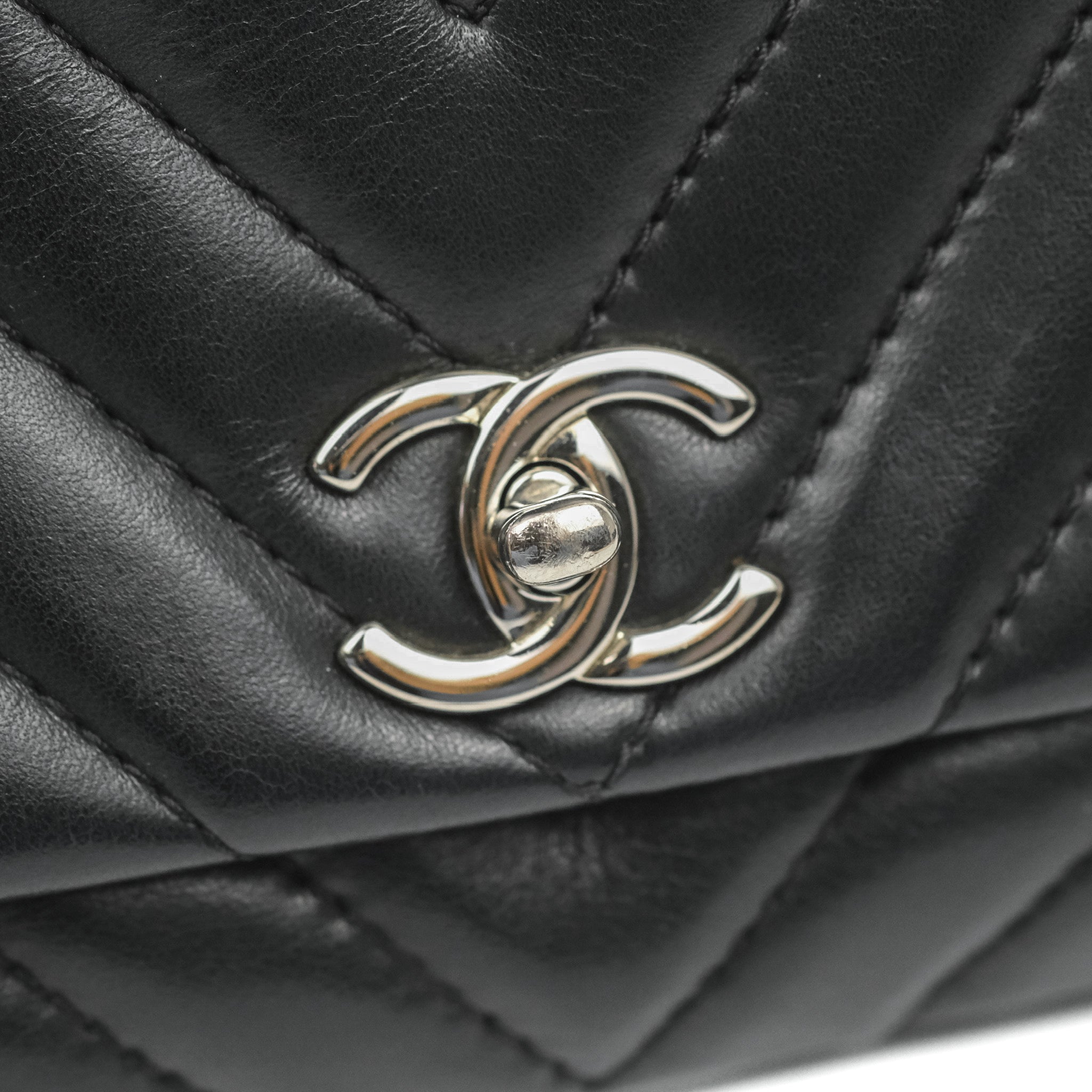 Chanel Small Chevron Lambskin Double Flap (SHG-Te8Mdu)