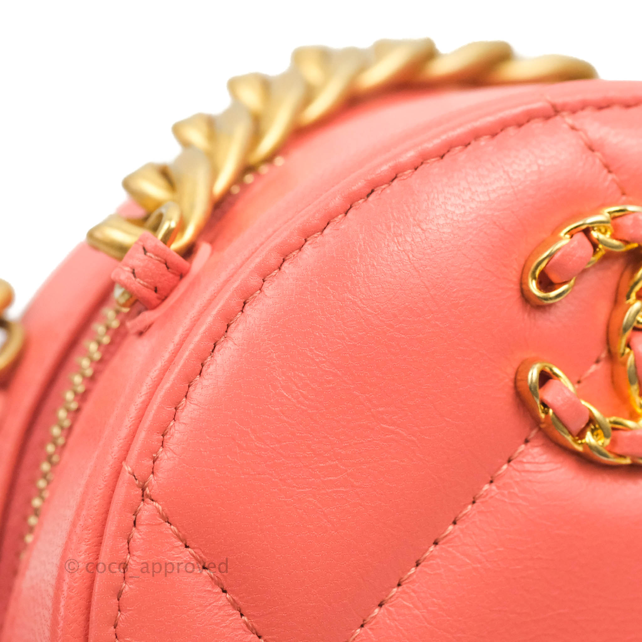 Chanel 19 Round Clutch With Chain Coral Pink Mixed Hardware – Coco 