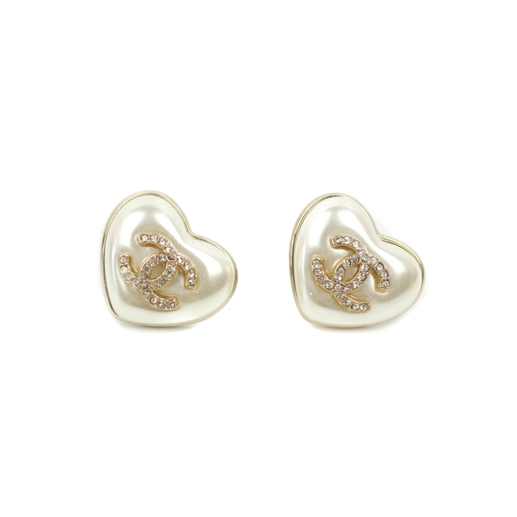 Chanel Crystal CC Pearl Heart Earrings Gold Tone 20A