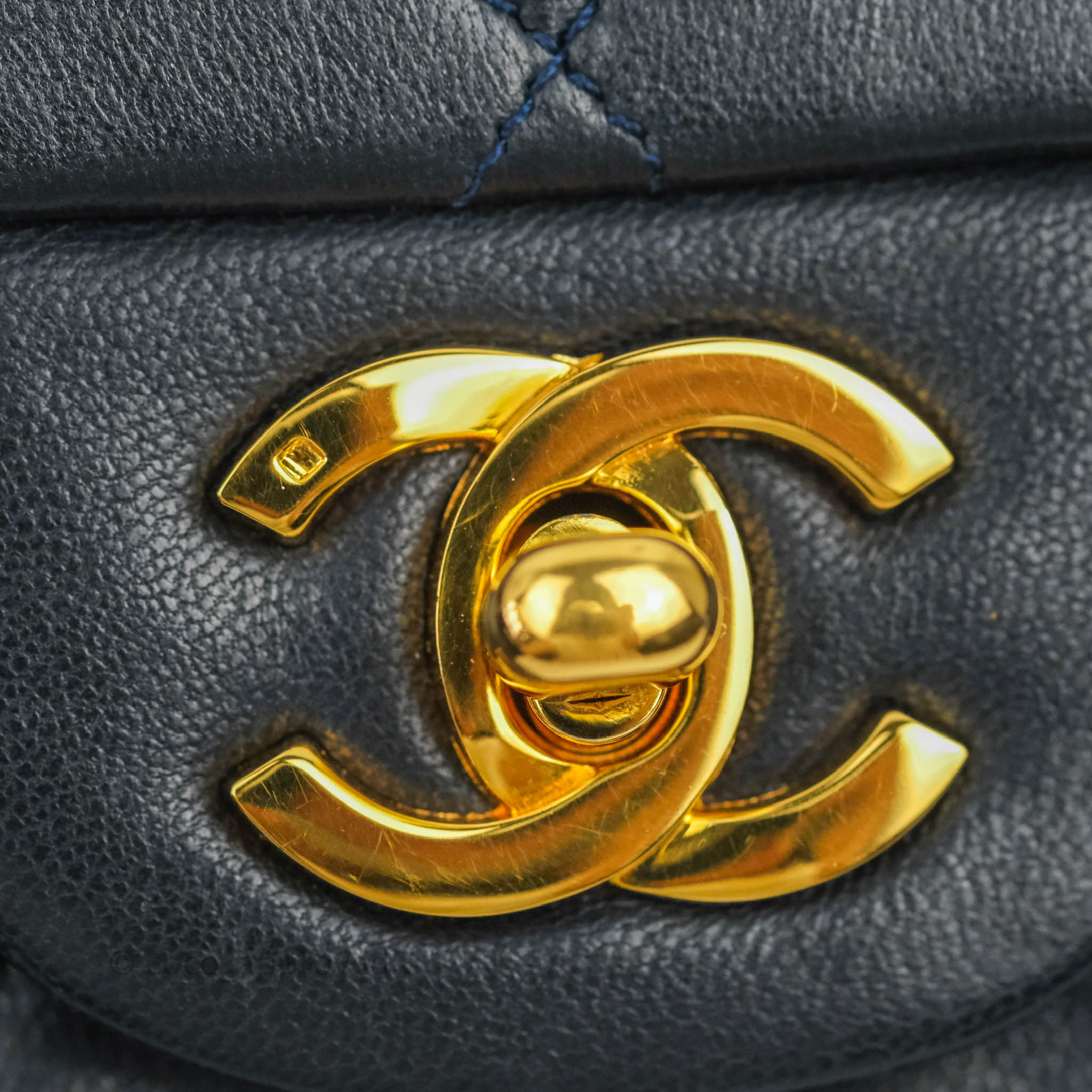 Chanel Classic Vintage Medium M/L Flap Navy Lambskin 24K Gold Hardware –  Coco Approved Studio