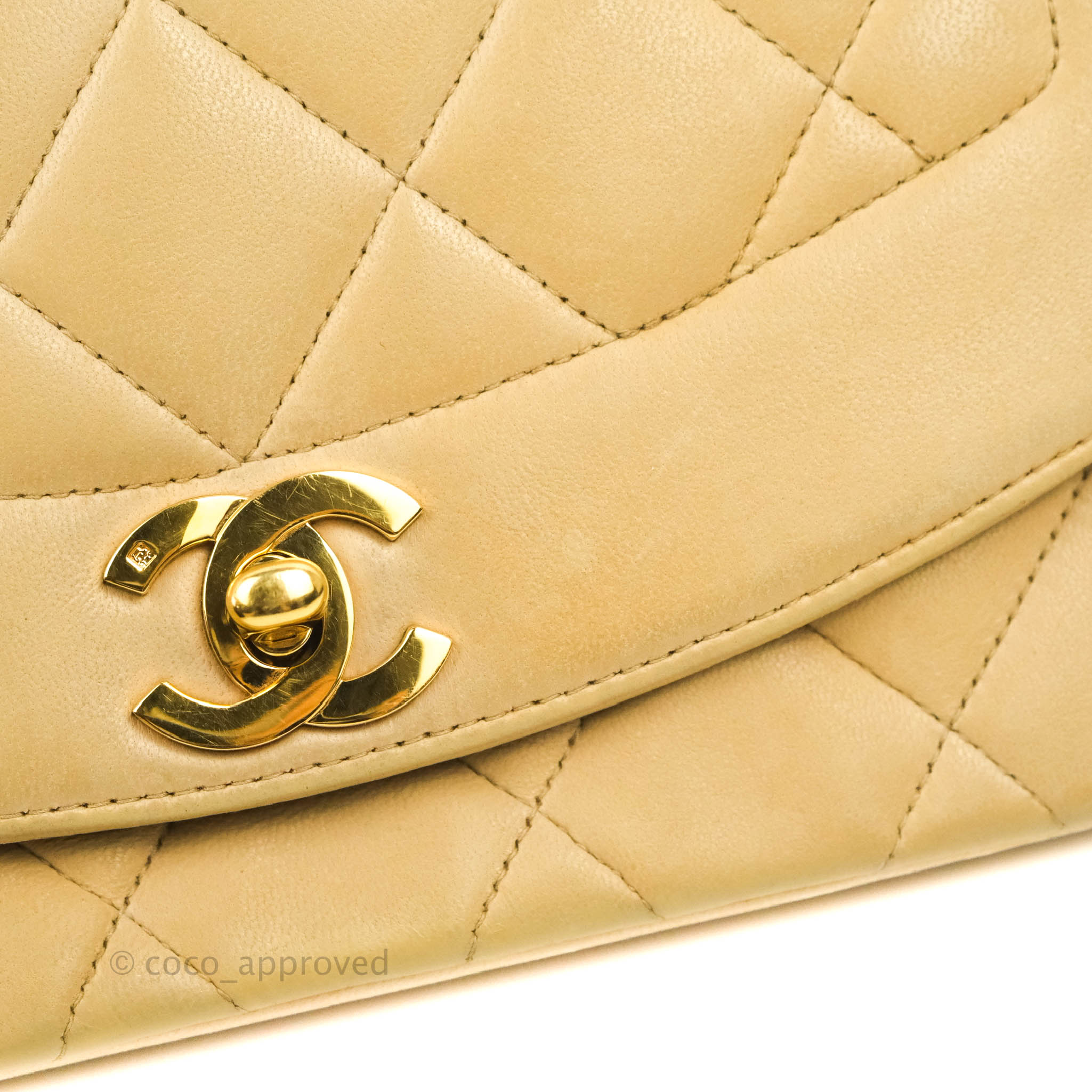 Chanel Vintage Small Quilted Classic Diana Flap Bag Beige Lambskin 24K –  Coco Approved Studio