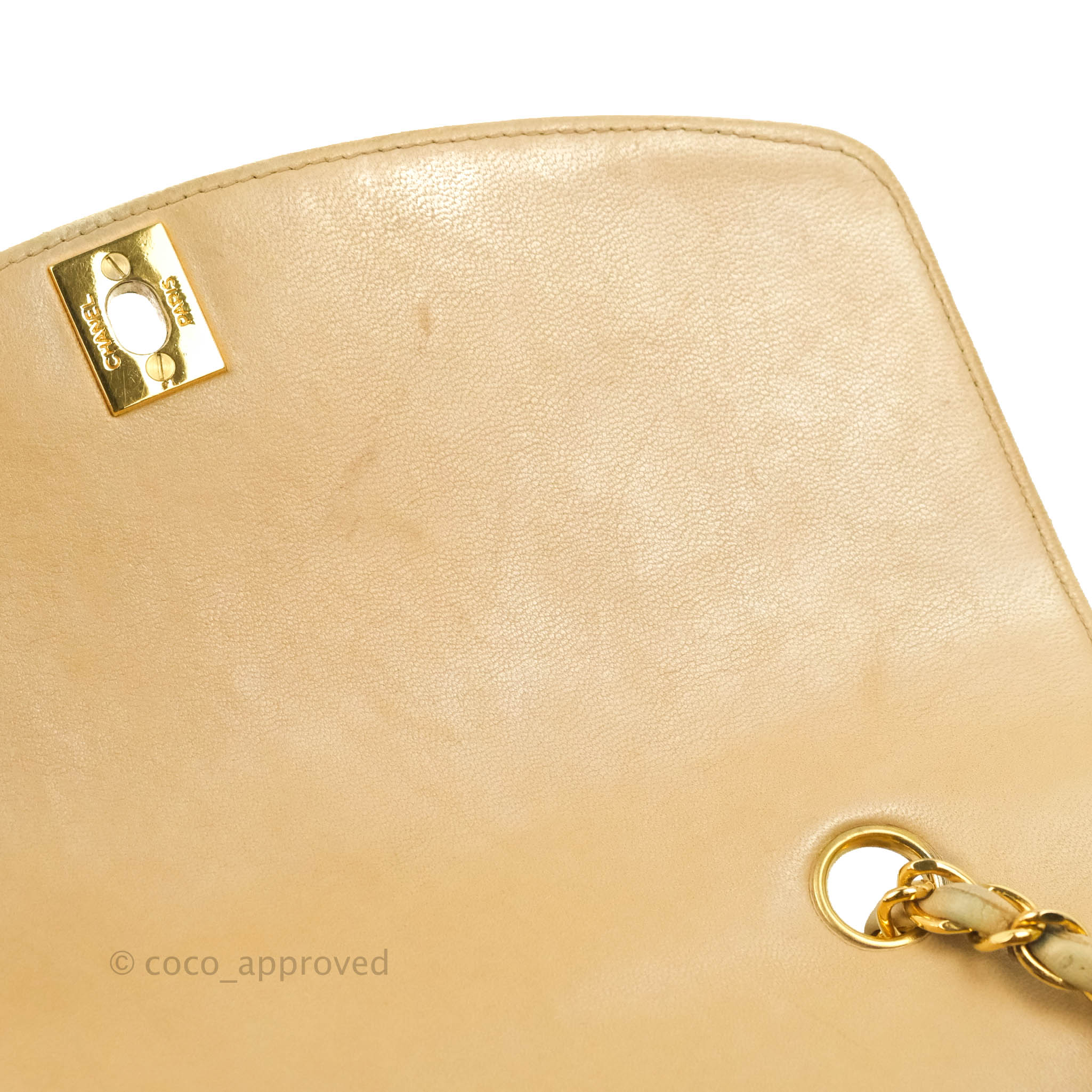 Chanel * 1994-1996 Small Diana Flap Bag Beige Lambskin – AMORE Vintage Tokyo