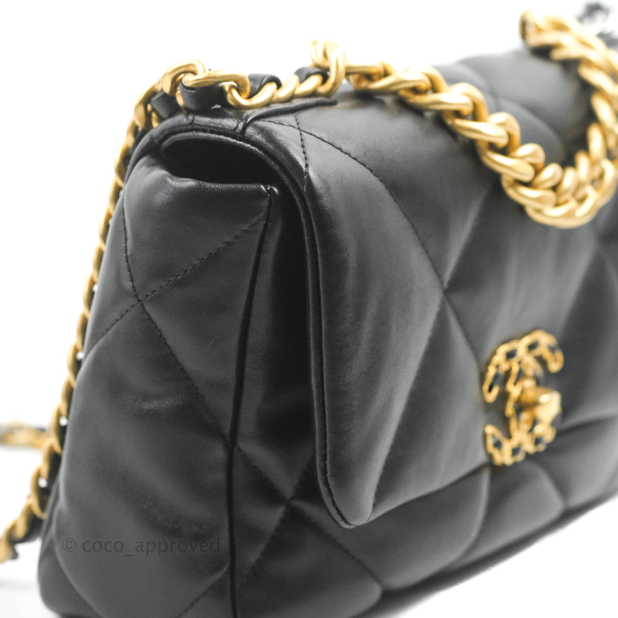 CHANEL Small 19 Black Goatskin Flap Bag Mixed Hardware – AYAINLOVE CURATED  LUXURIES