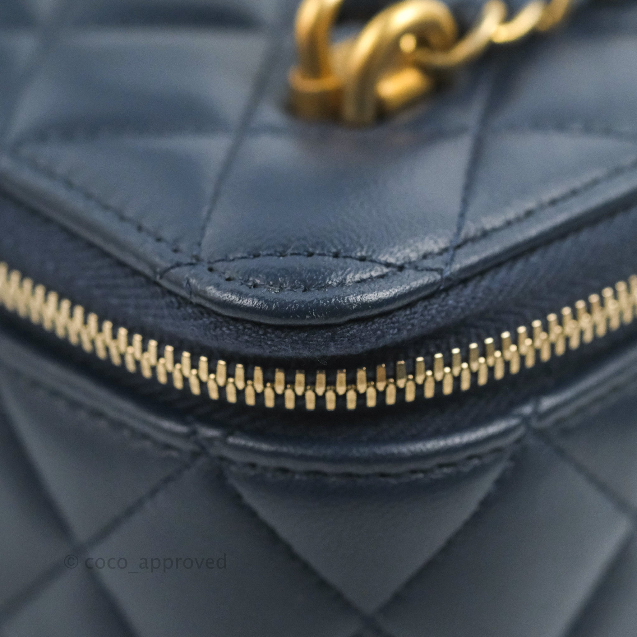 Fashion « Chanel-Vuitton », Sale n°2089, Lot n°220
