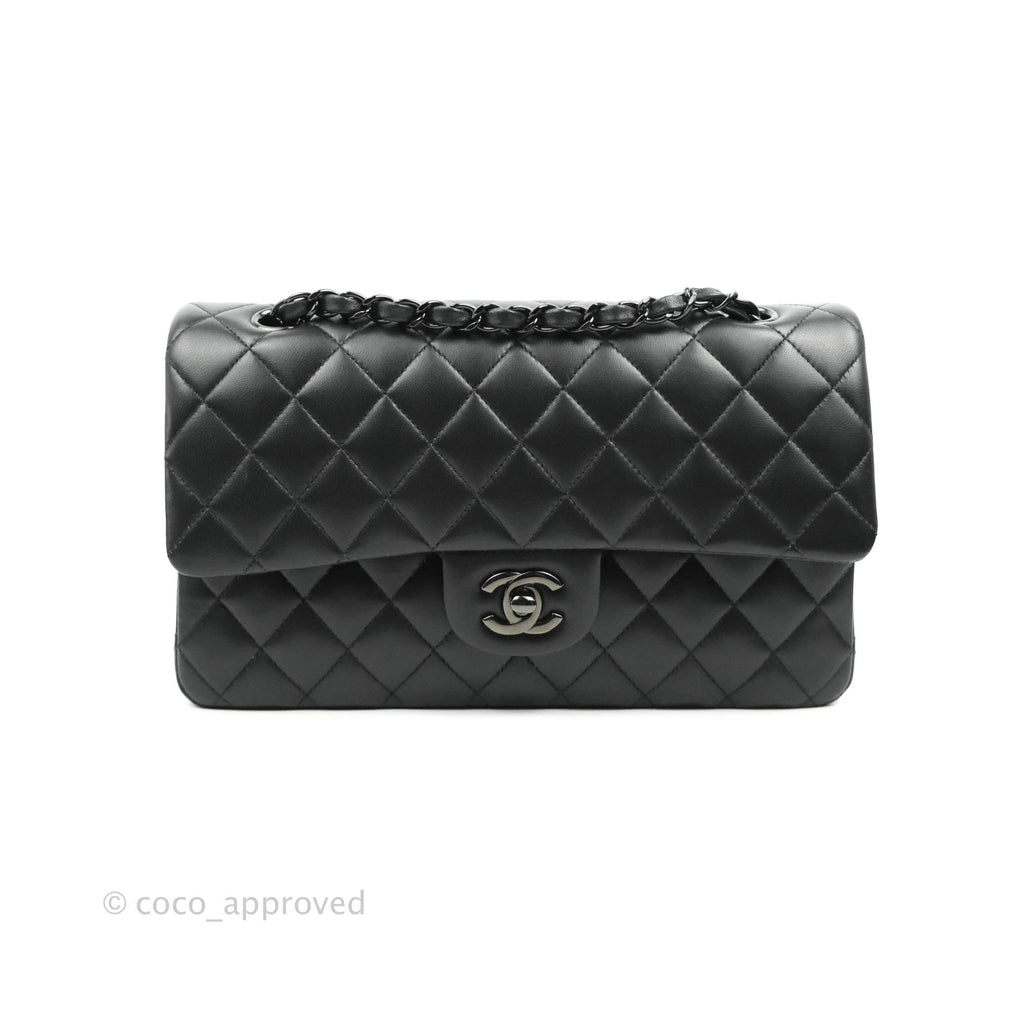 Chanel Classic Quilted M/L Medium Double Flap So Black Lambskin