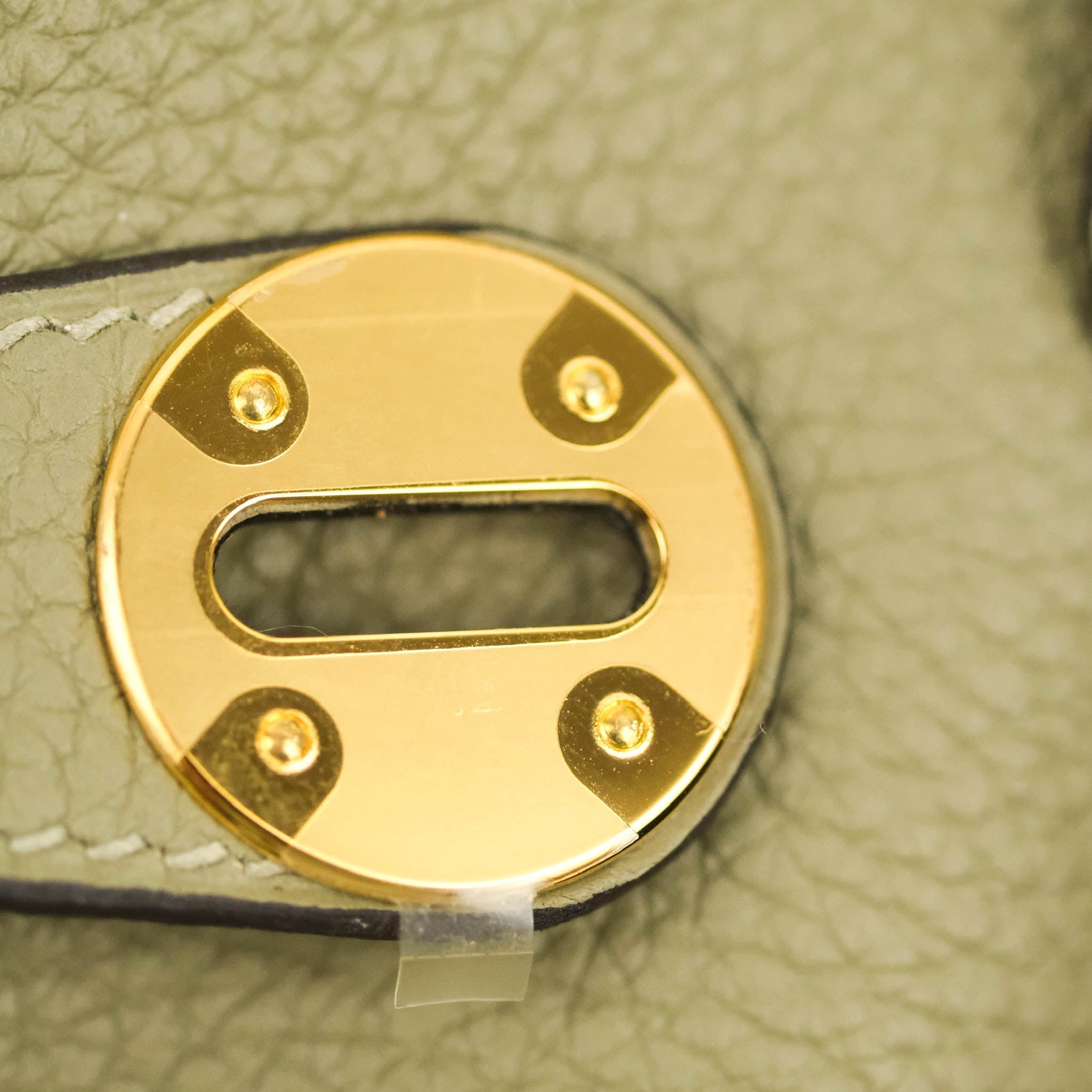 Hermès Lindy 26cm Clemence Etoupe 18 Gold Hardware – SukiLux