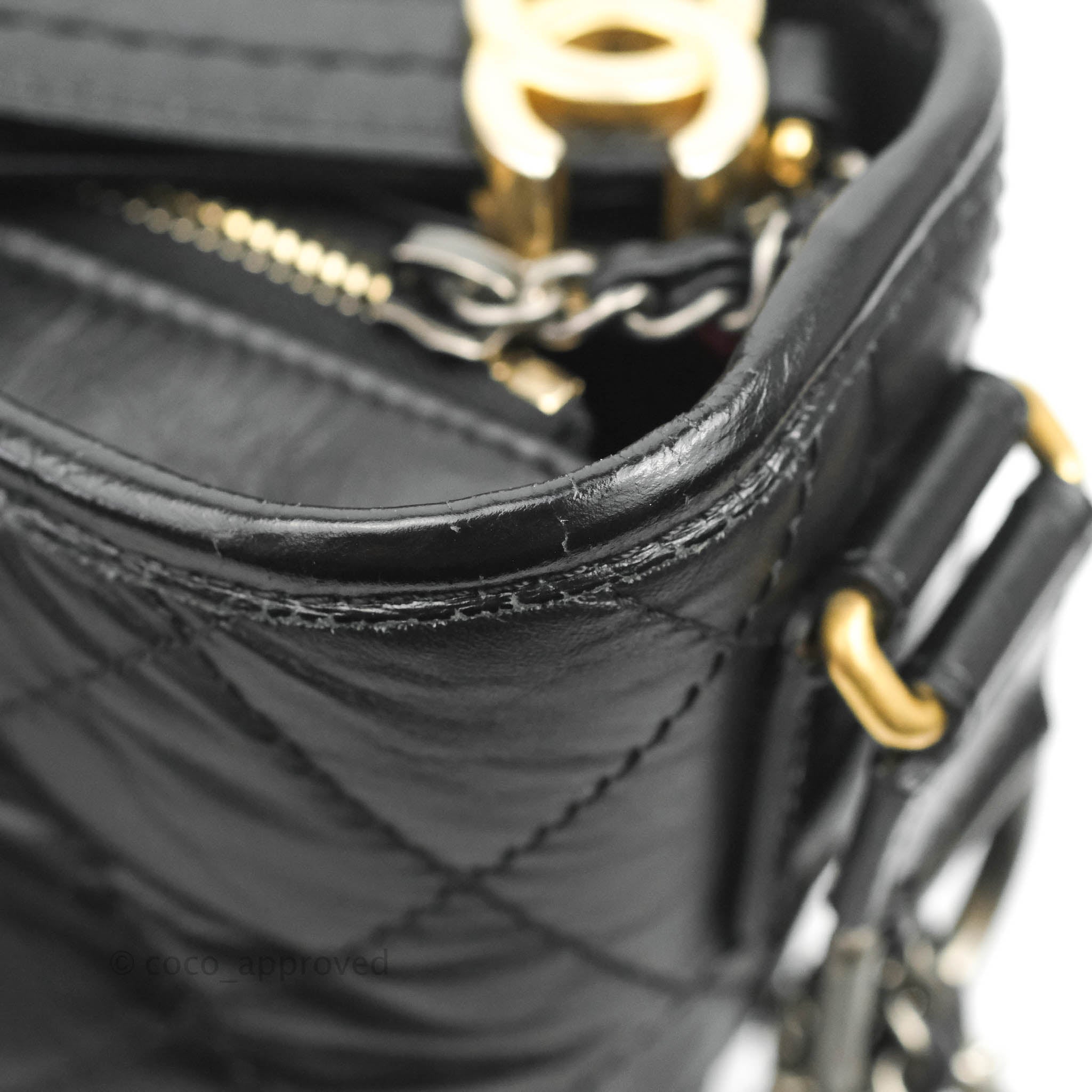 Chanel Gabrielle Hobo (Medium) In black aged calf leather ref.245769 - Joli  Closet