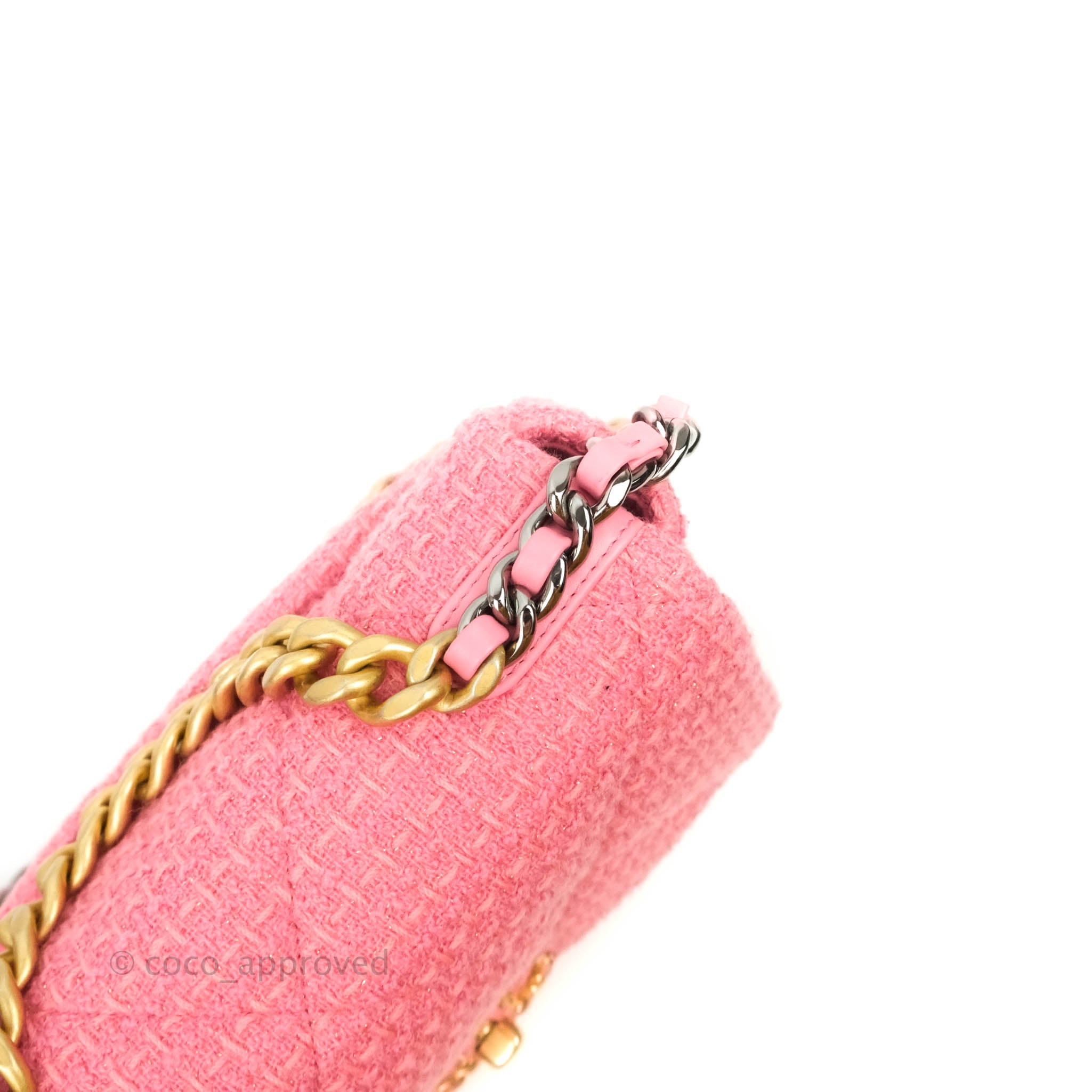 Chanel 19 tweed handbag Chanel Multicolour in Tweed - 29358739