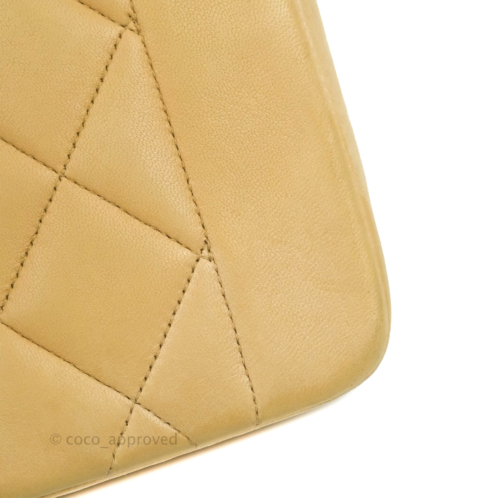 Chanel Vintage Beige Lambskin Small Diana Flap Bag – Classic Coco Authentic  Vintage Luxury