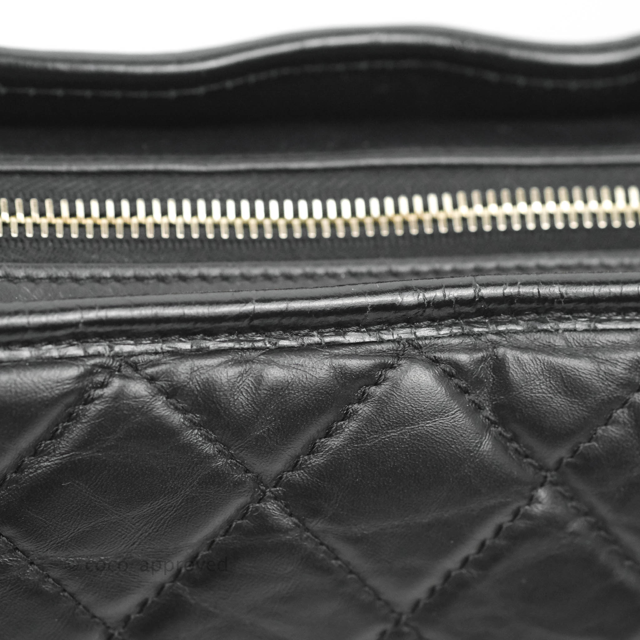 Chanel Black Calfskin Medium Chevron Gabrielle Hobo Bag – Boutique Patina