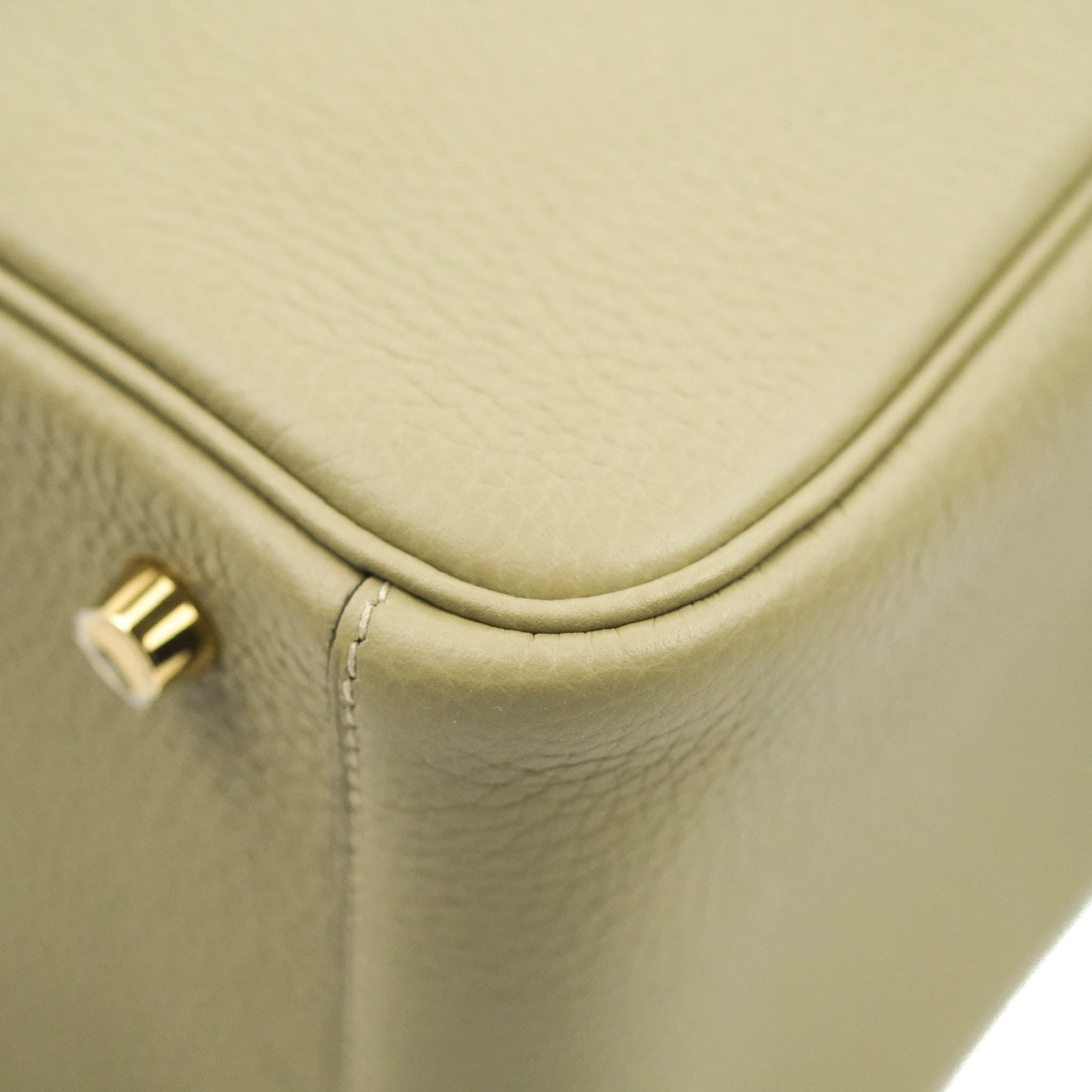 Hermès Hermes Lindy 26 Leather Handbag White ref.722413 - Joli Closet