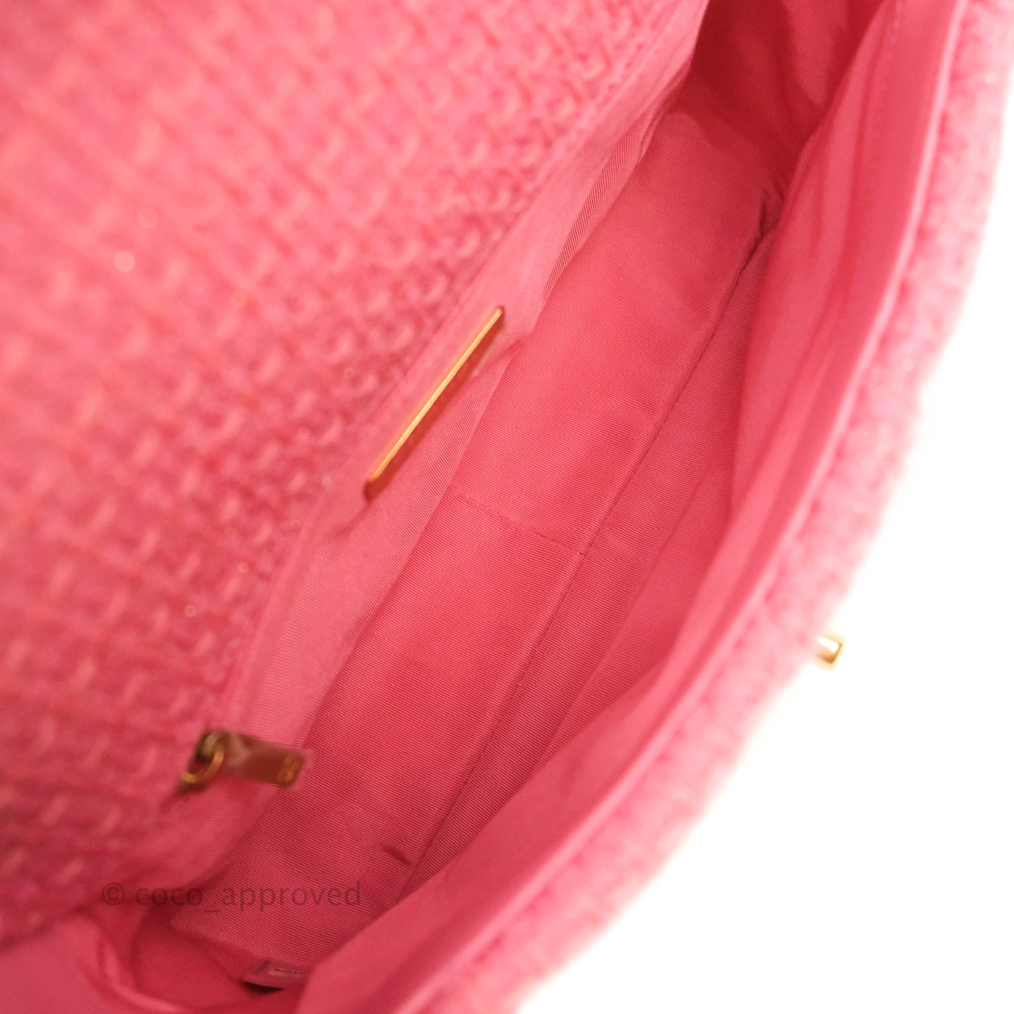 Chanel 19 tweed handbag Chanel Pink in Tweed - 34230311